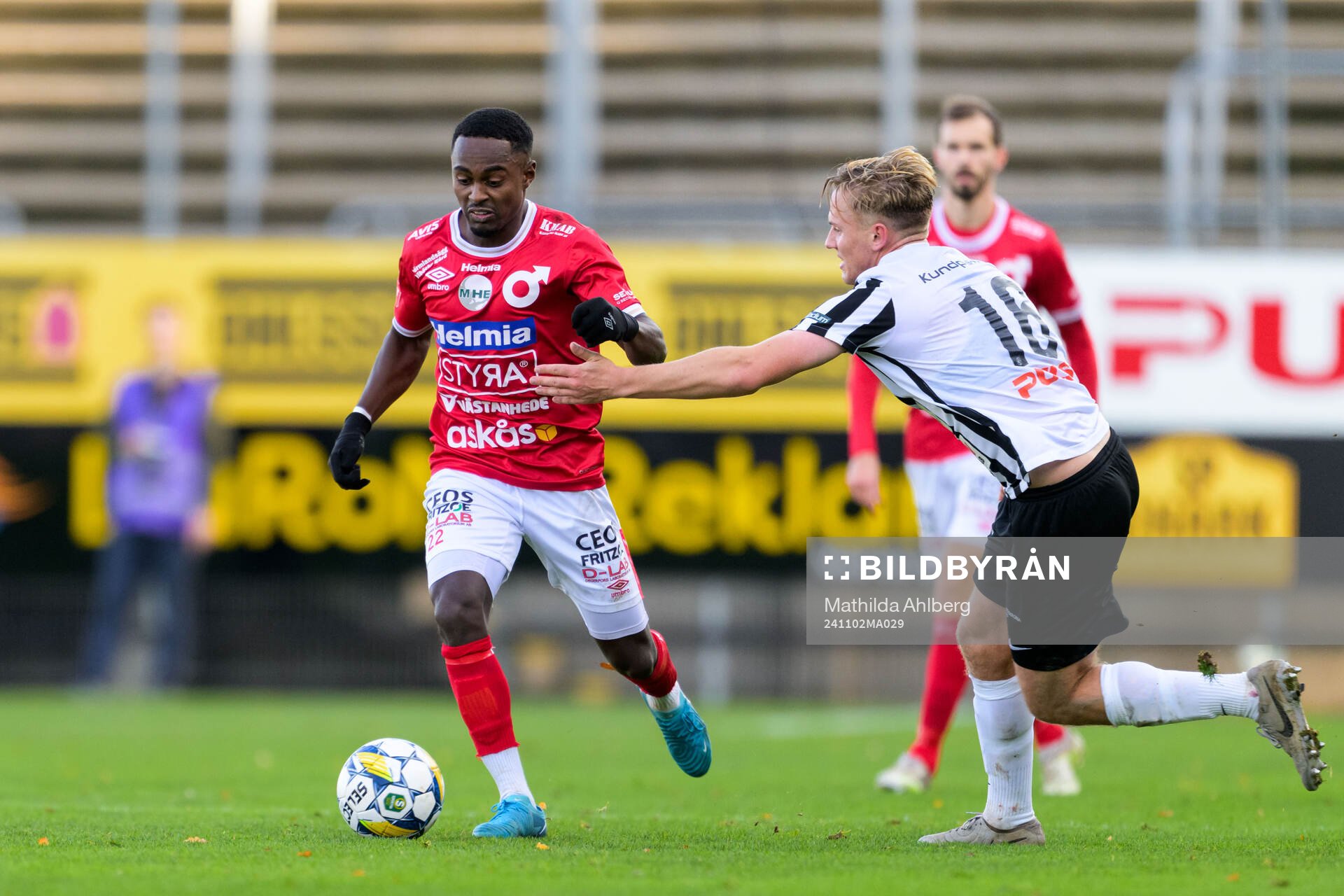 Degerfors Nahom Girmai Netabay och Landskronas Jesper Strid