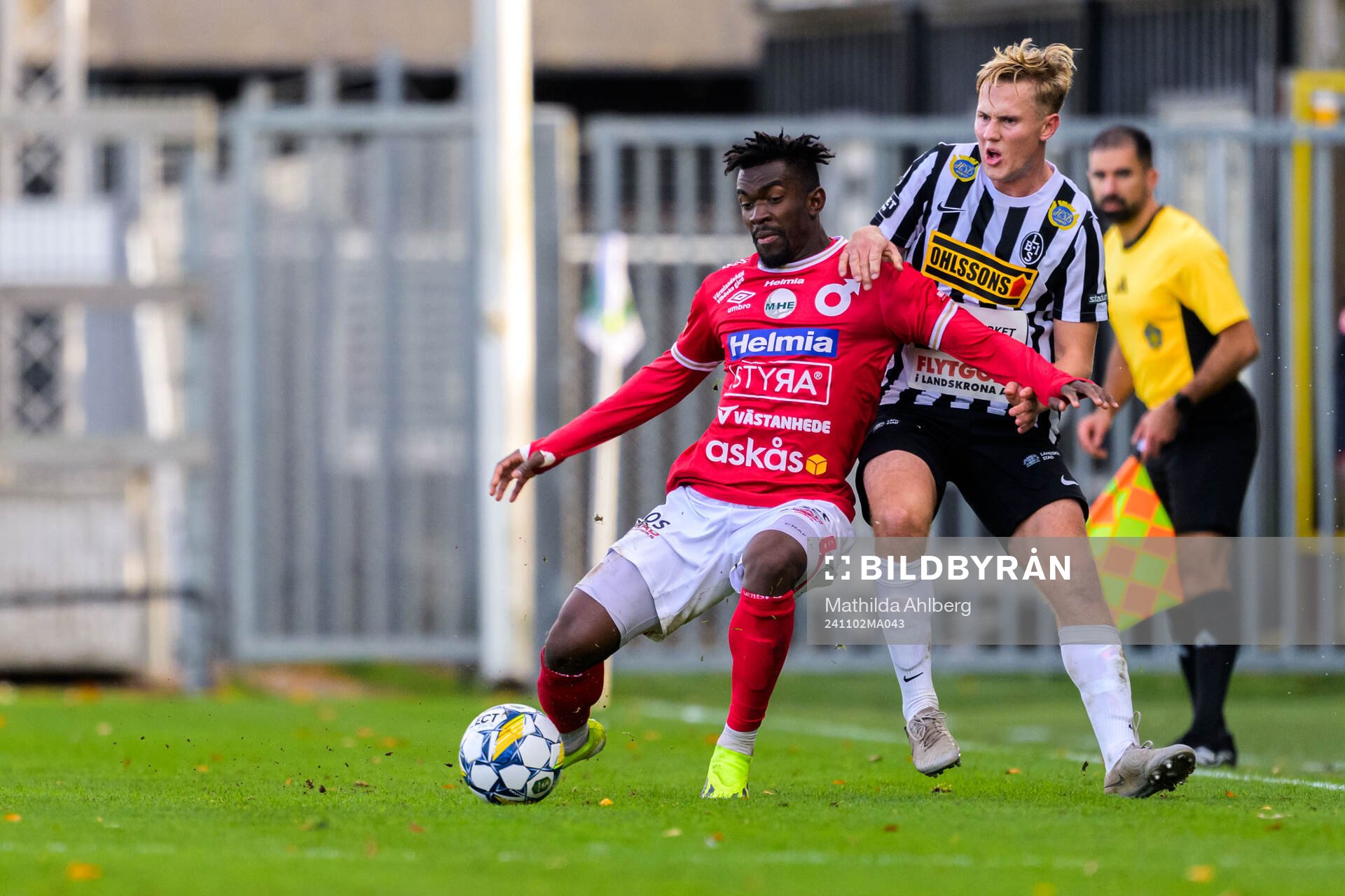 Degerfors Mamadouba Diaby och Landskronas Jesper Strid