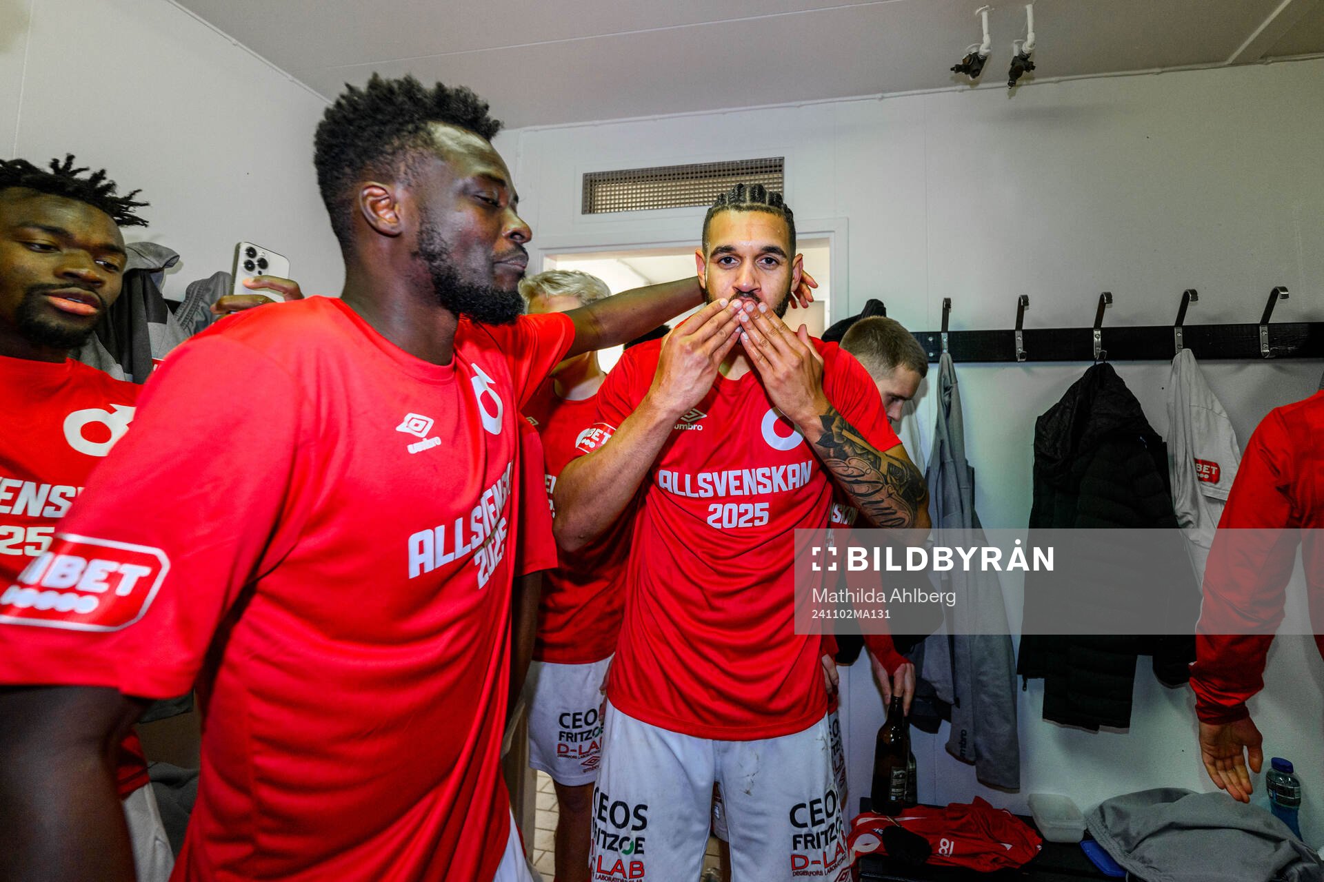 Degerfors Bernardo Gil Coutinho Morgado  jublar över