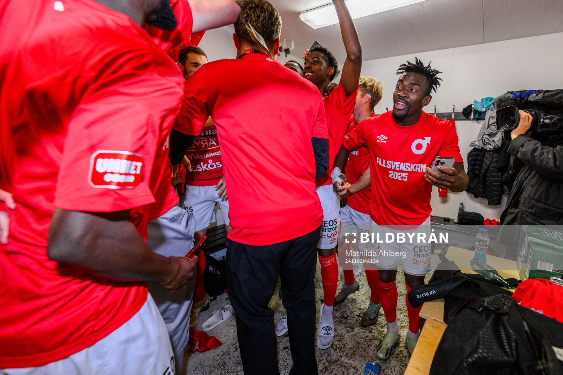 Degerfors Mamadouba Diaby  jublar över avancemanget till