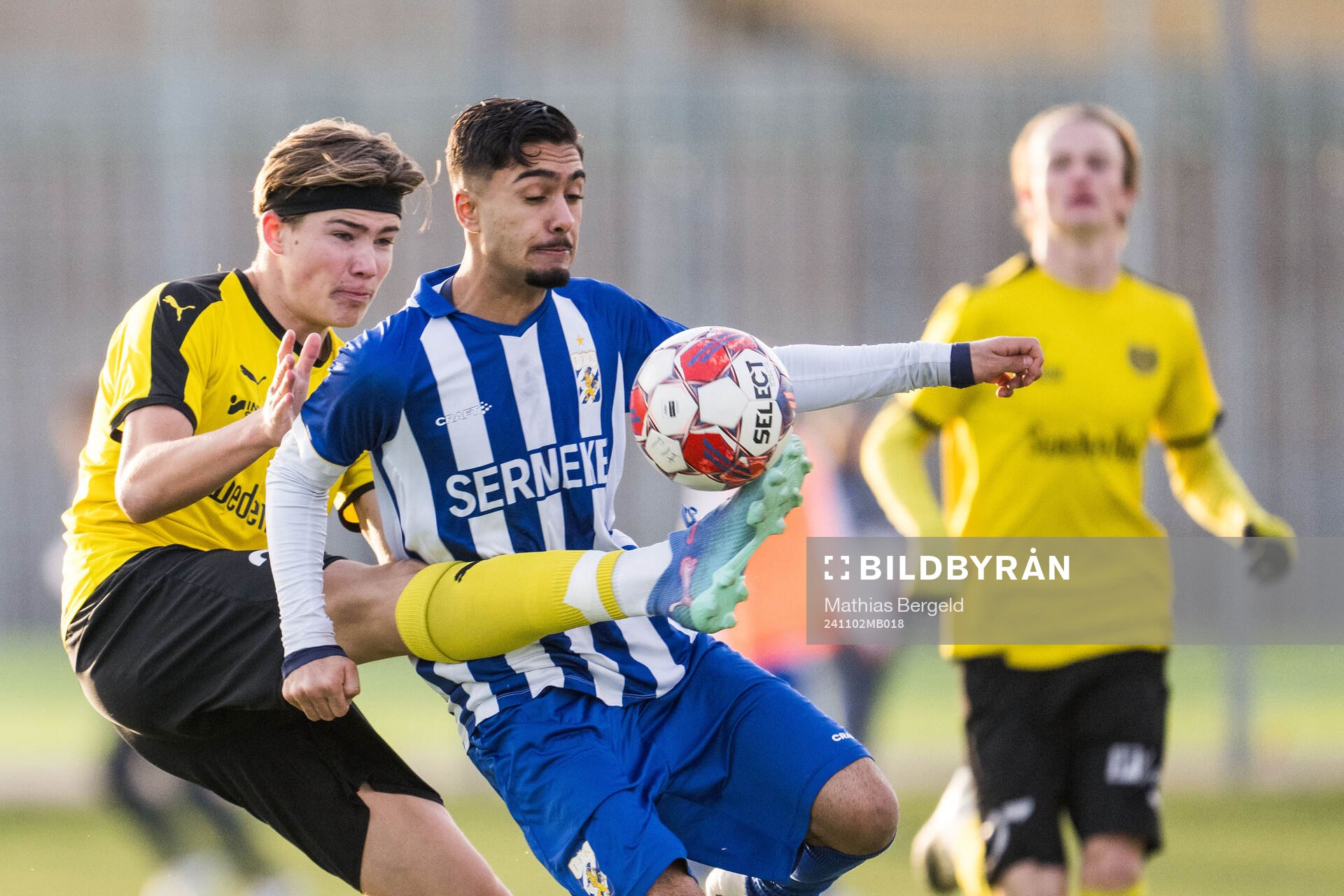 Mjällbys Anakin Jonathan Grahn och IFK Göteborgs Haydar