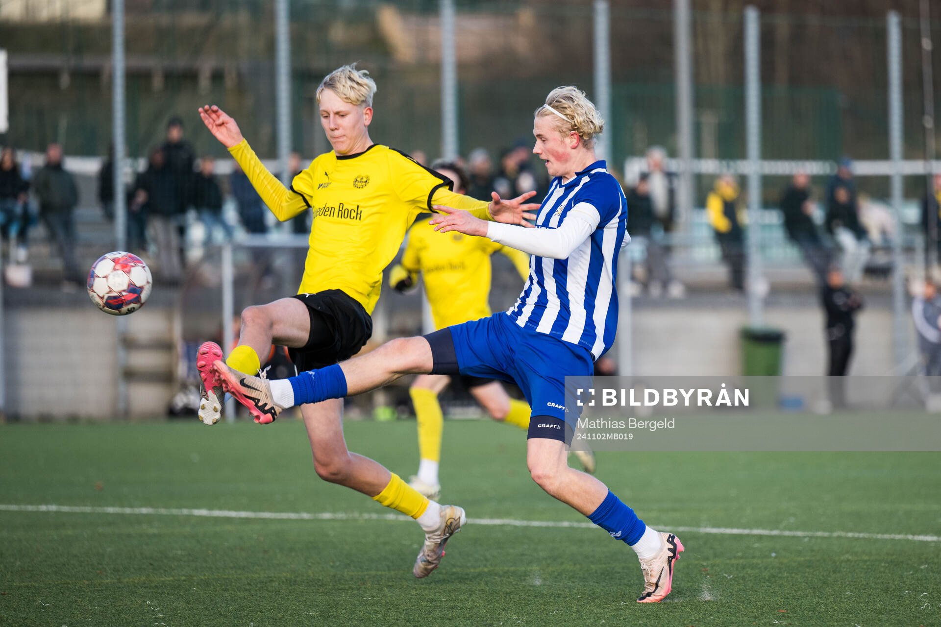 Mjällbys Alex Malmström och IFK Göteborgs Axel
