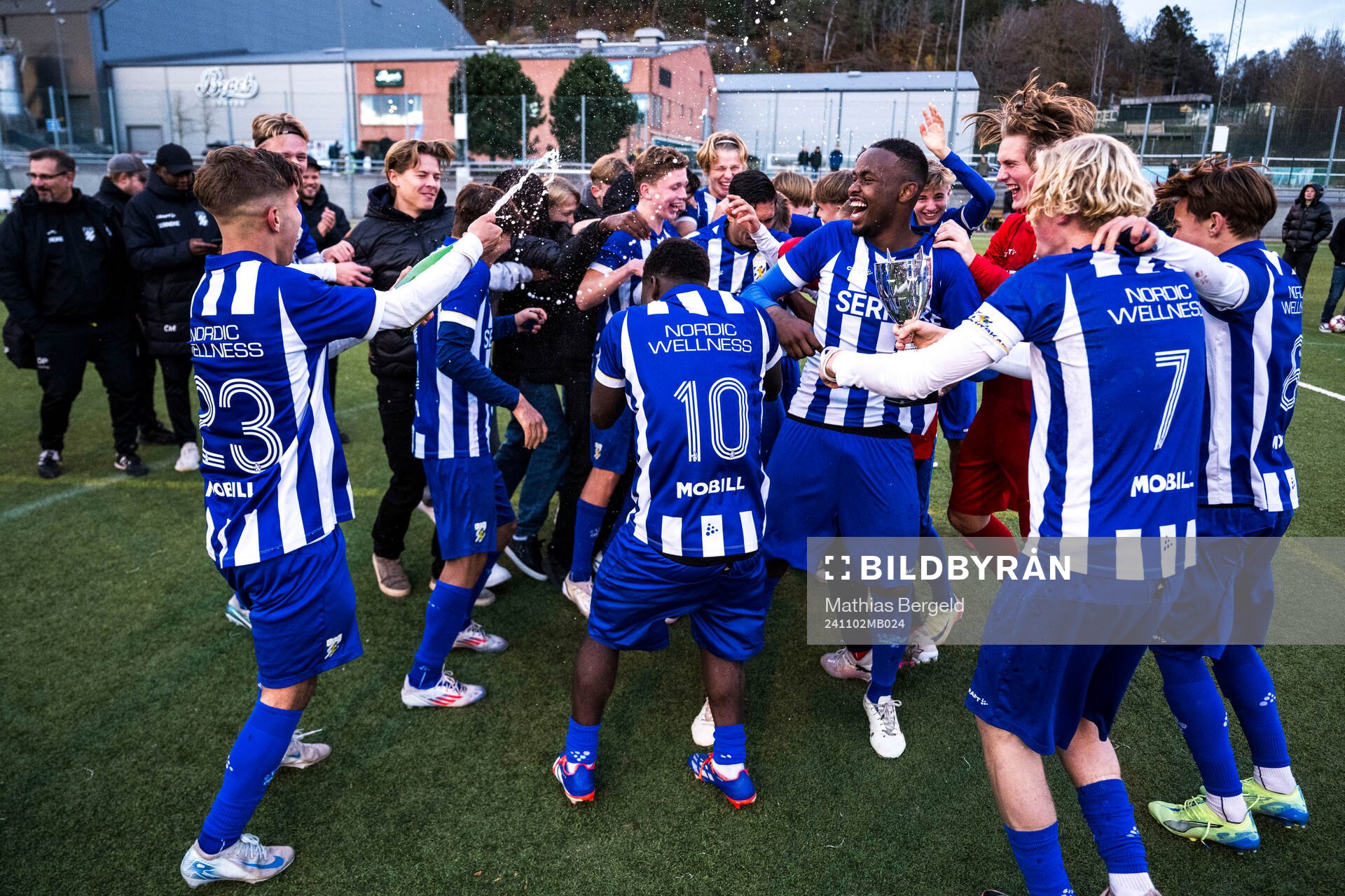 IFK Göteborgs spelare jublar