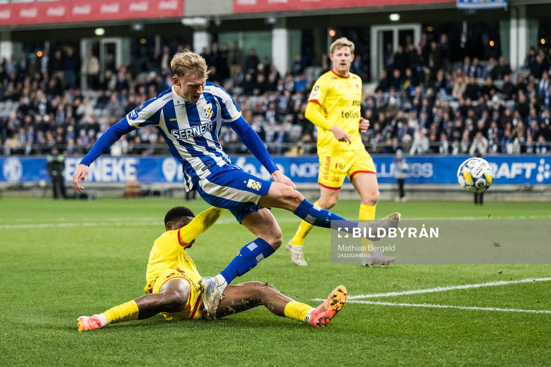 Kalmars Vince Osuji och IFK Göteborgs Laurs Skjellerup
