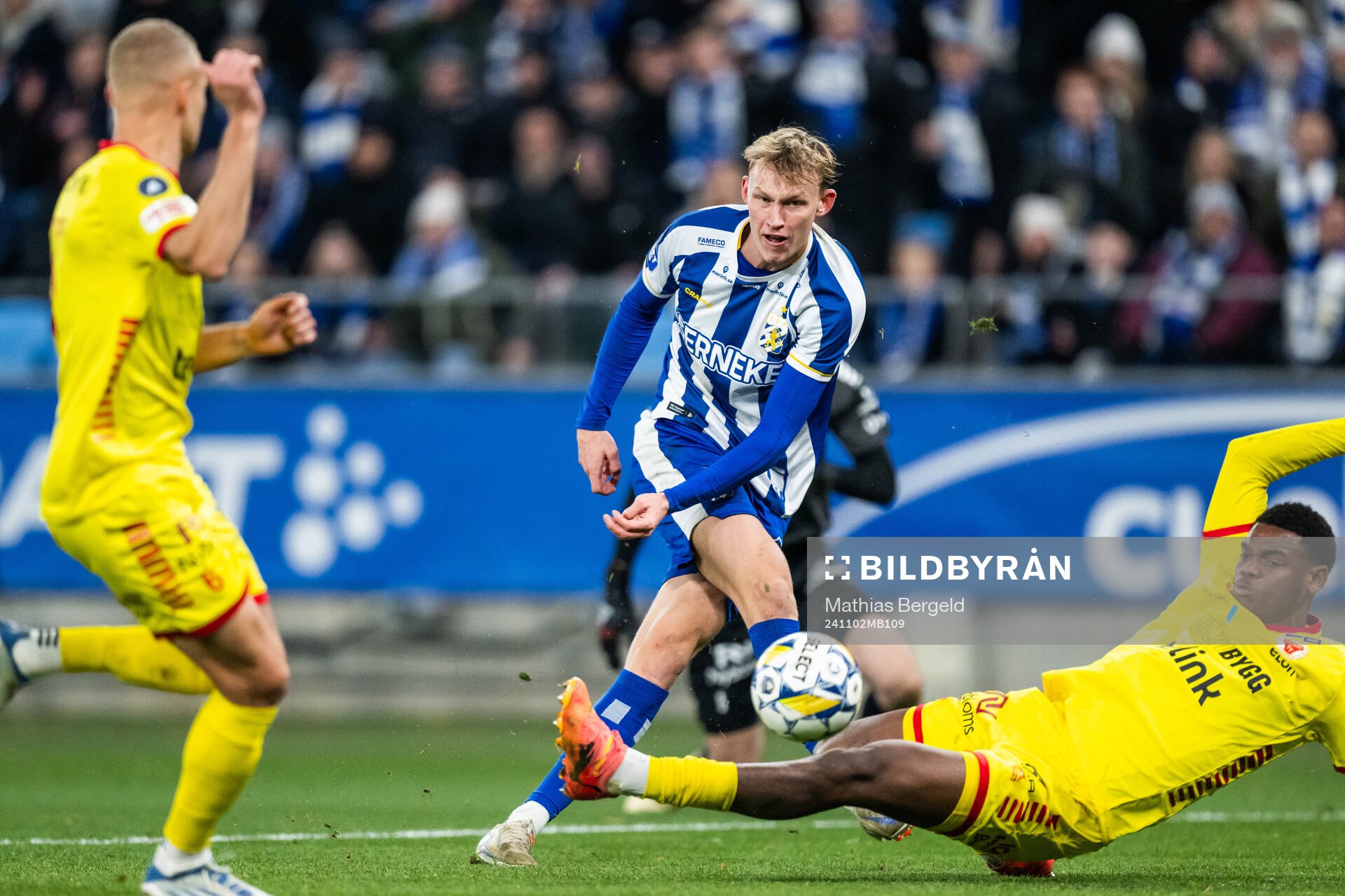 IFK Göteborgs Laurs Skjellerup och Kalmars Vince Osuji