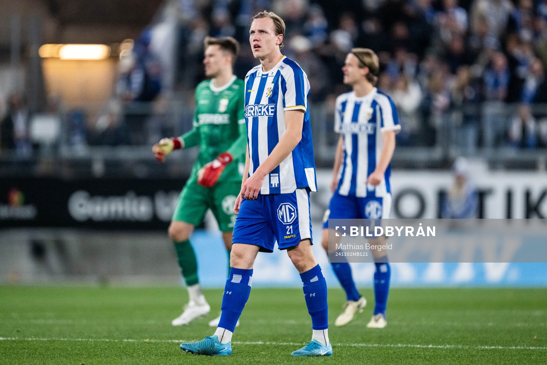 IFK Göteborgs Adam Carlén deppar