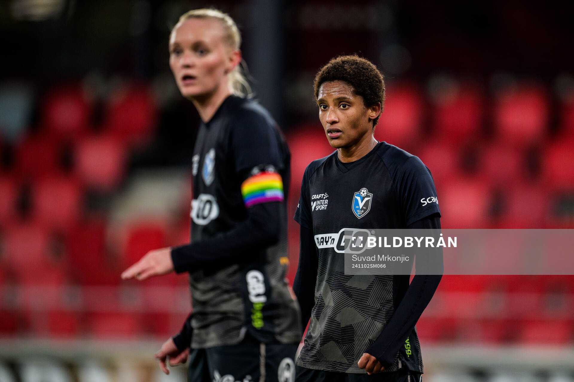 Växjö DFFs Emma Pennsäter och Eva Dessislava Dupuy deppar