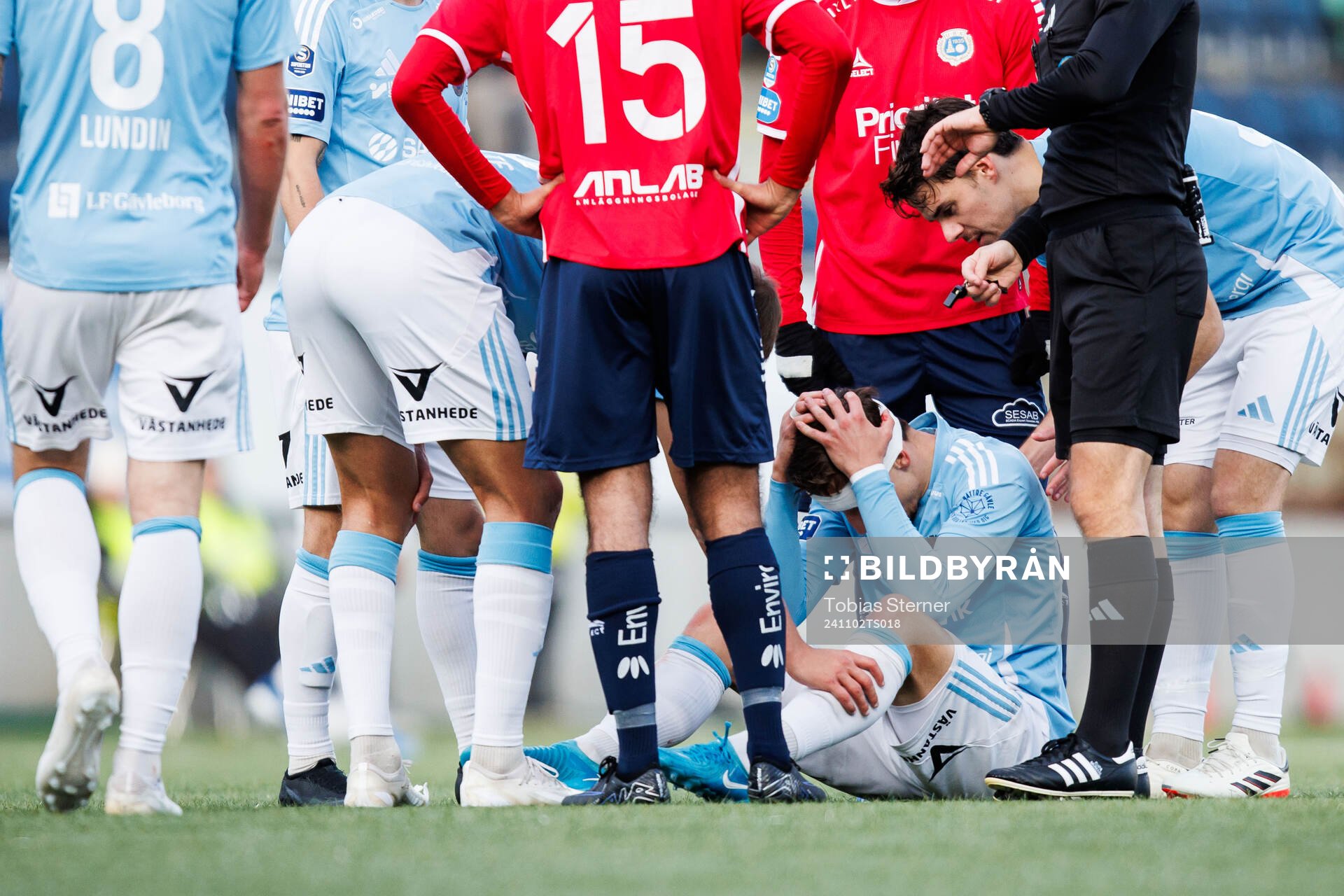 Gefles Lukas Browning Lagerfeldt har ont