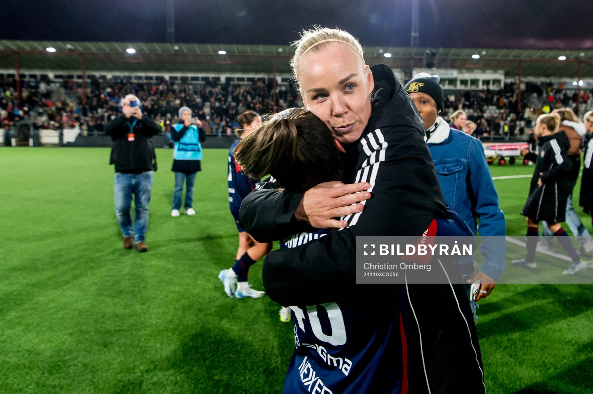 Rosengårds Caroline Seger jublar