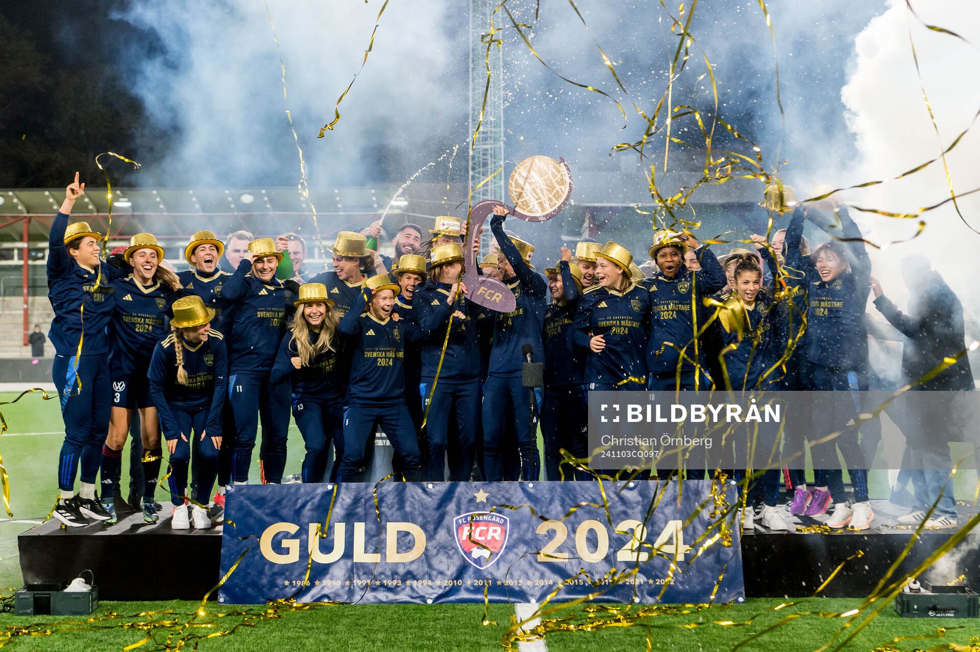 Rosengårds spelare jublar