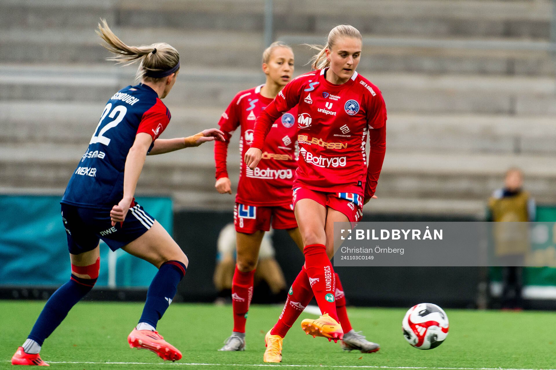Linköpings Lisa Björk och Rosengårds Olivia Schough