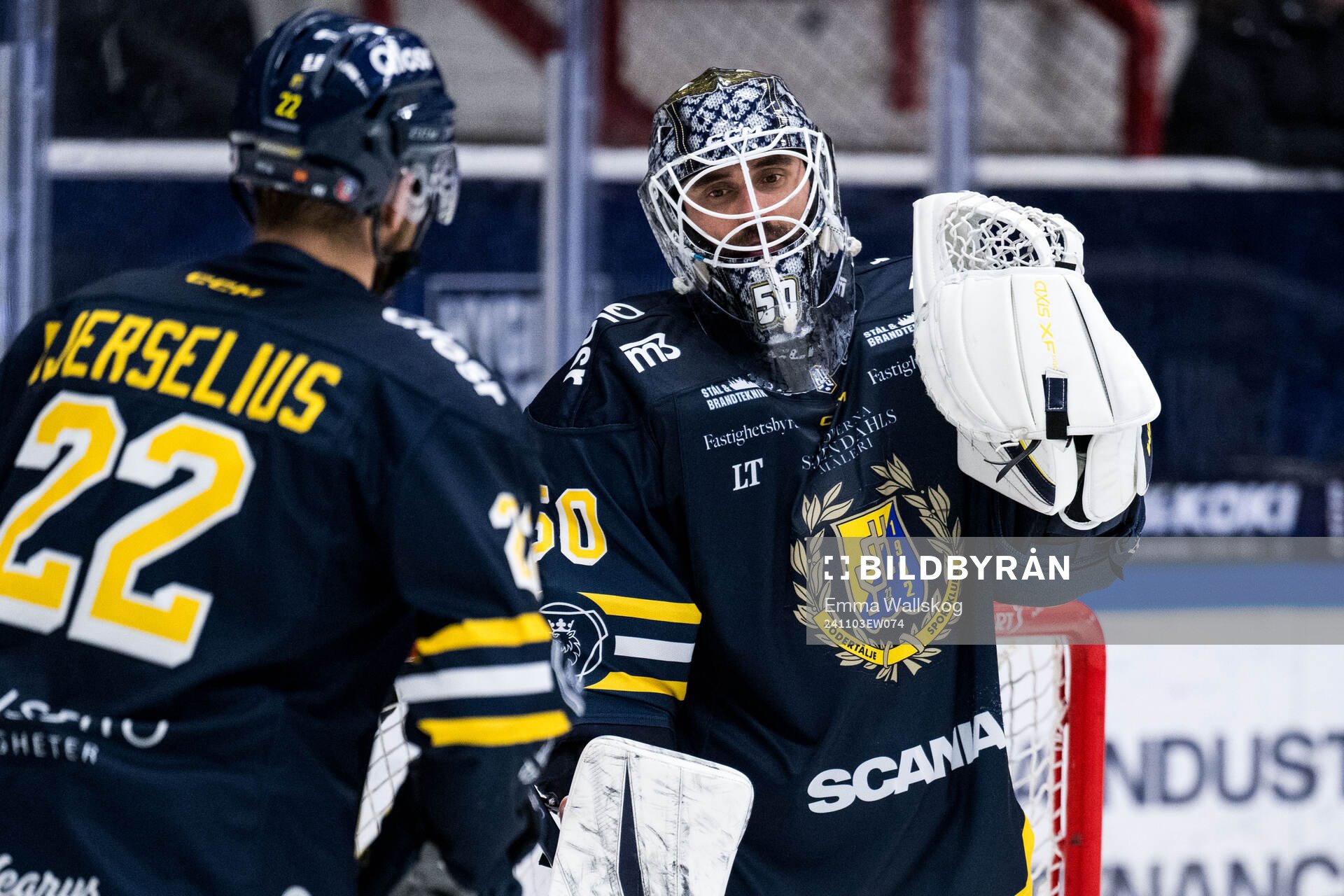 Södertäljes Jacob Bjerselius och målvakt Frans Tuohimaa