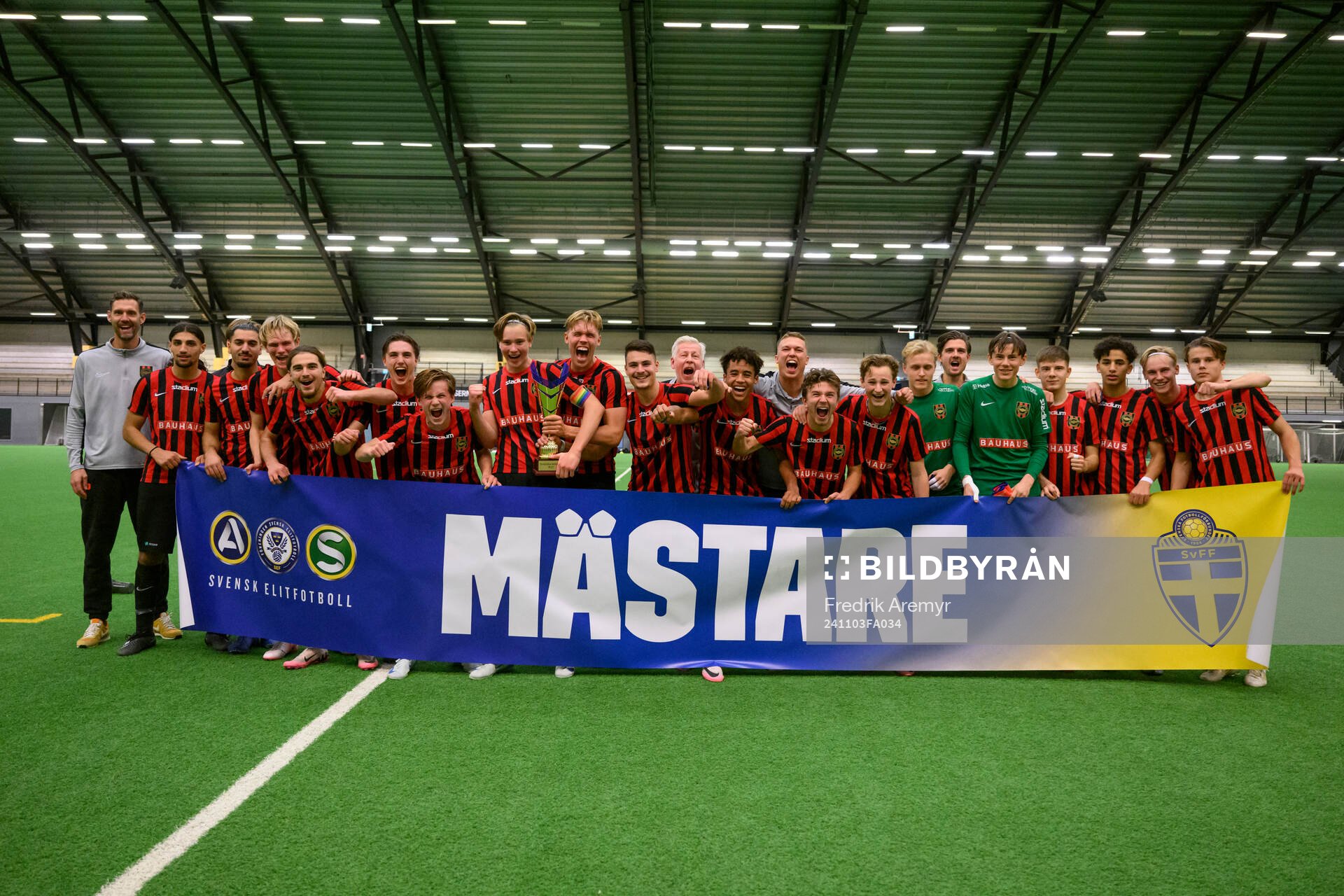 Brommapojkarnas spelare jublar