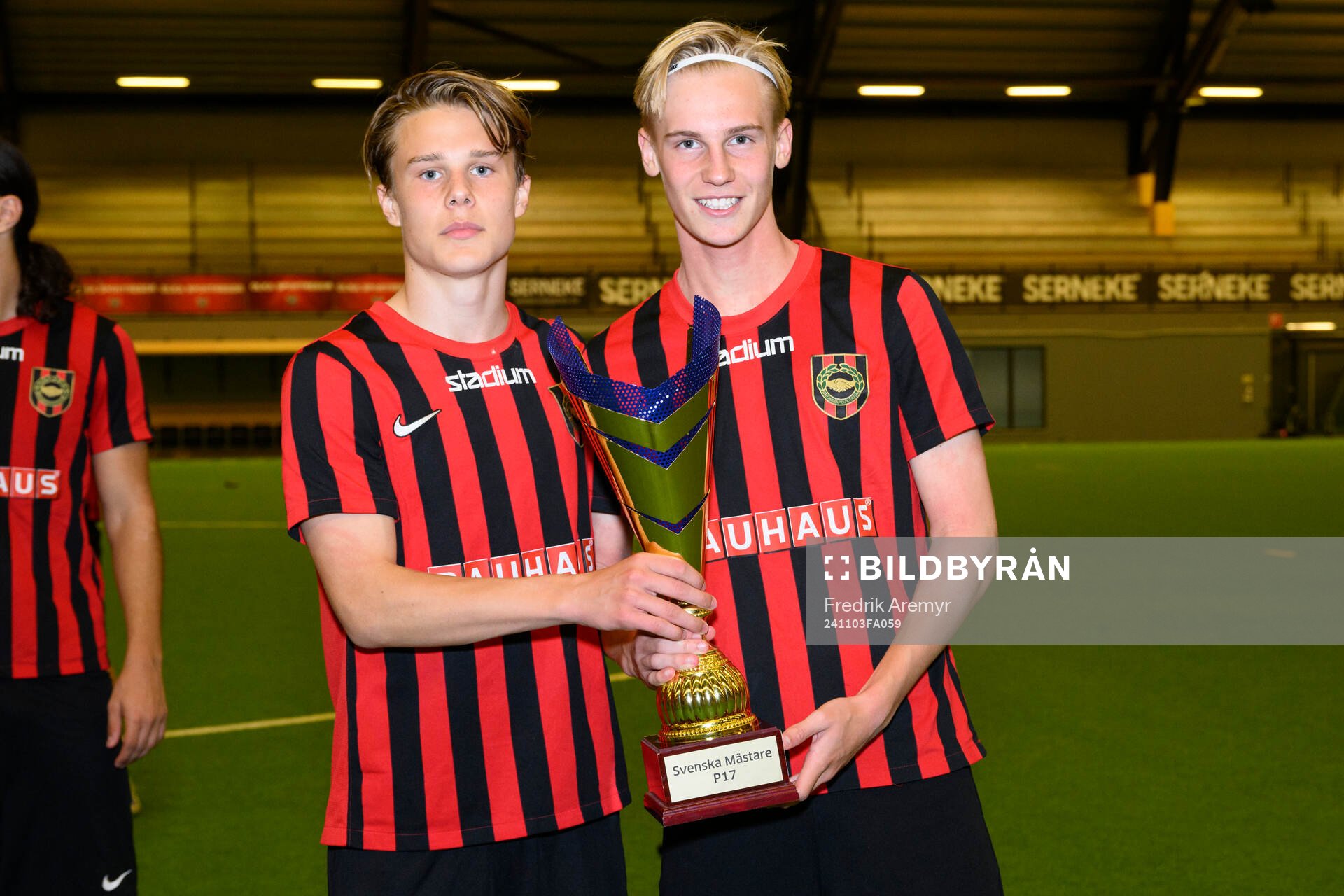 Brommapojkarnas spelare jublar