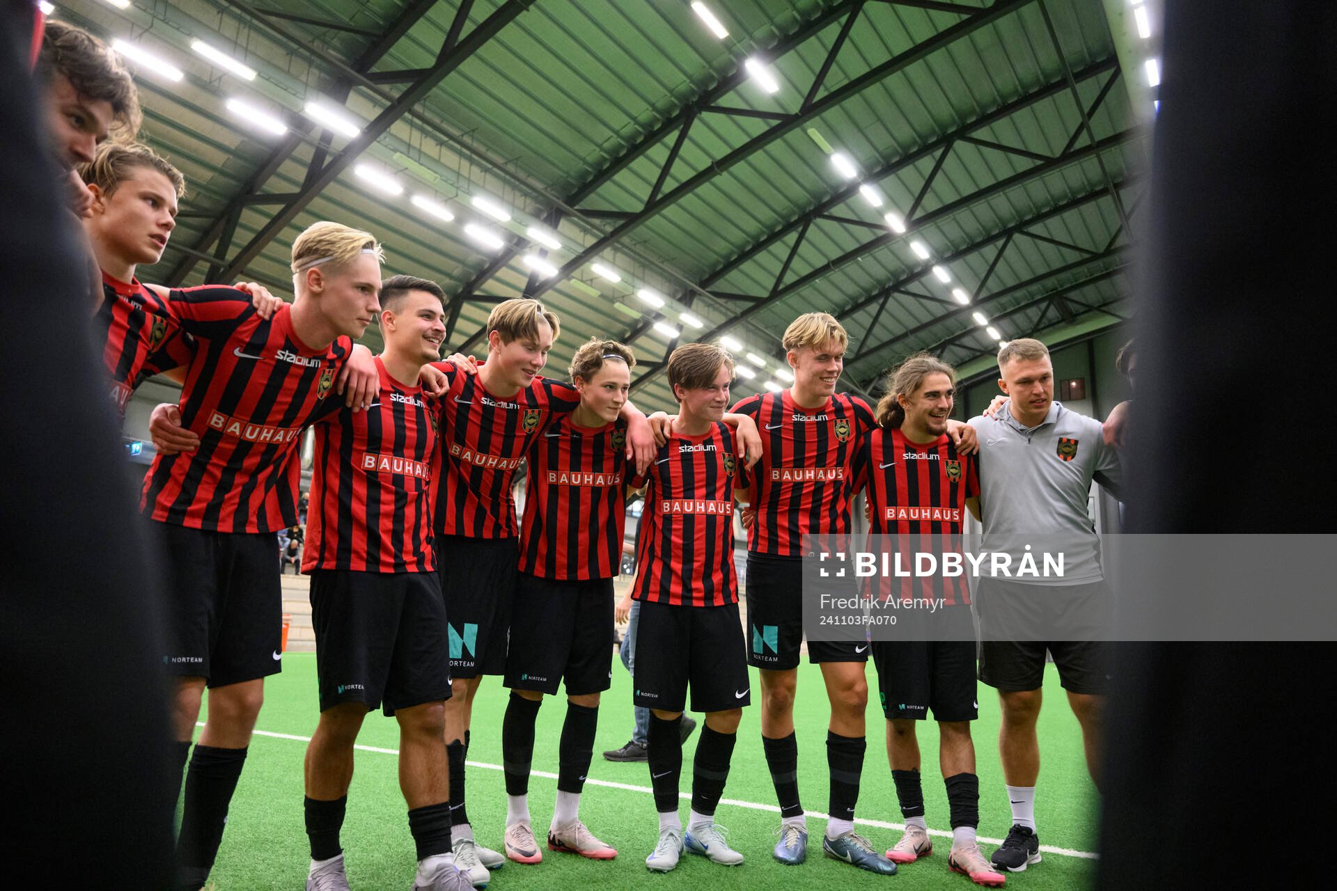 Brommapojkarnas spelare jublar