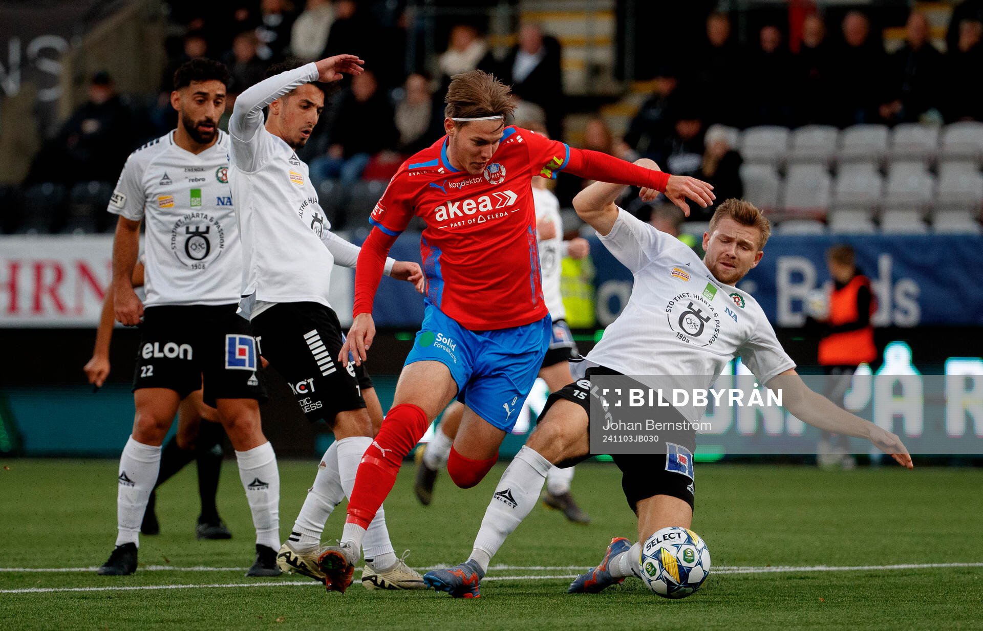 Helsingborgs Taylor Silverholt gör 0-1