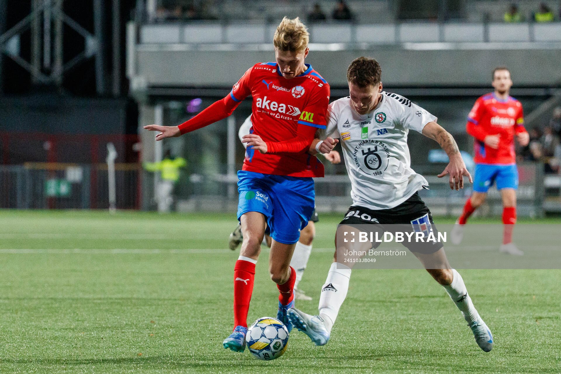 Helsingborgs Lukas Kjellnäs och Örebros Samuel Kroon