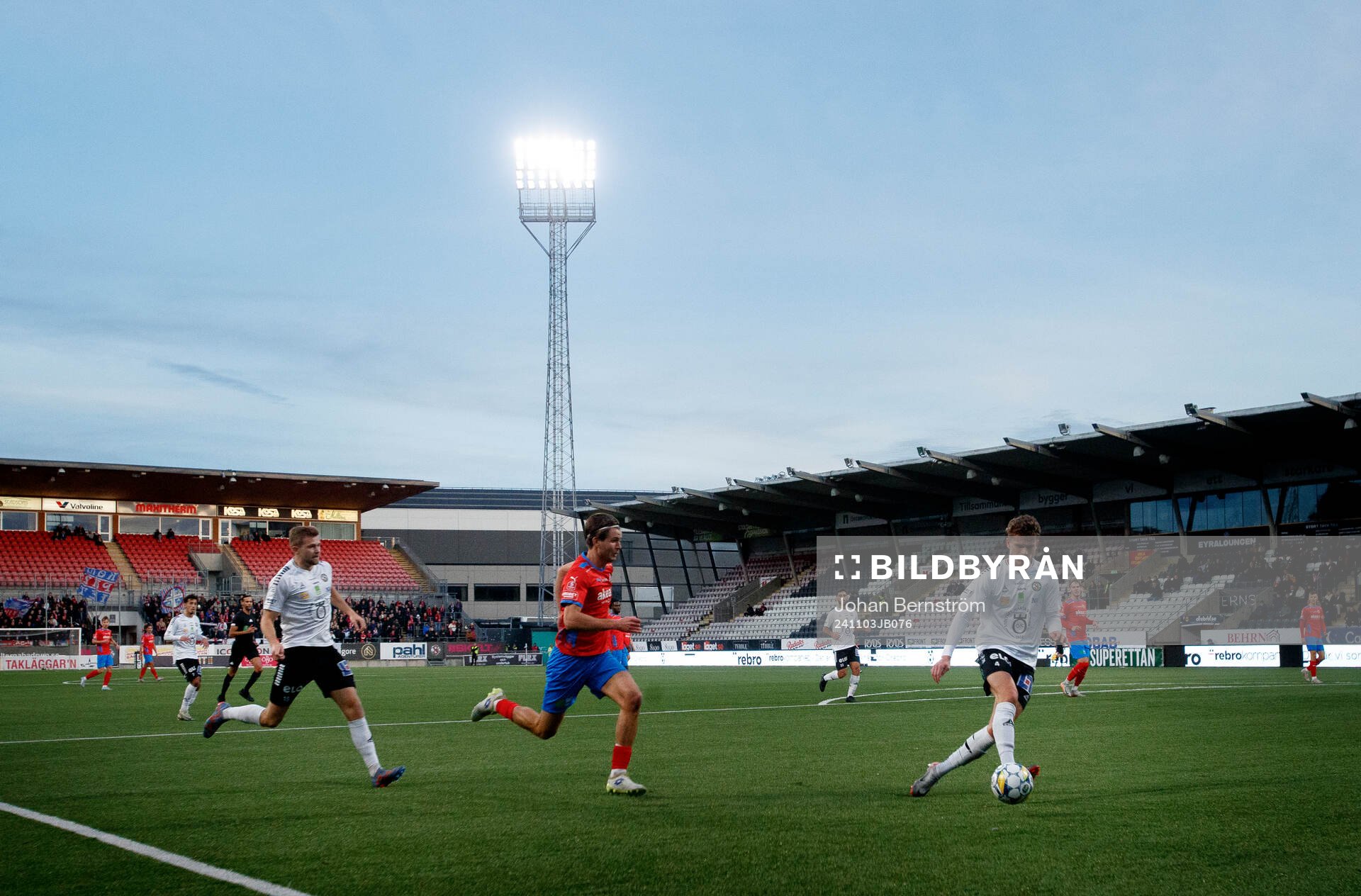 Helsingborgs Wilhelm Loeper och Örebros Erik McCue
