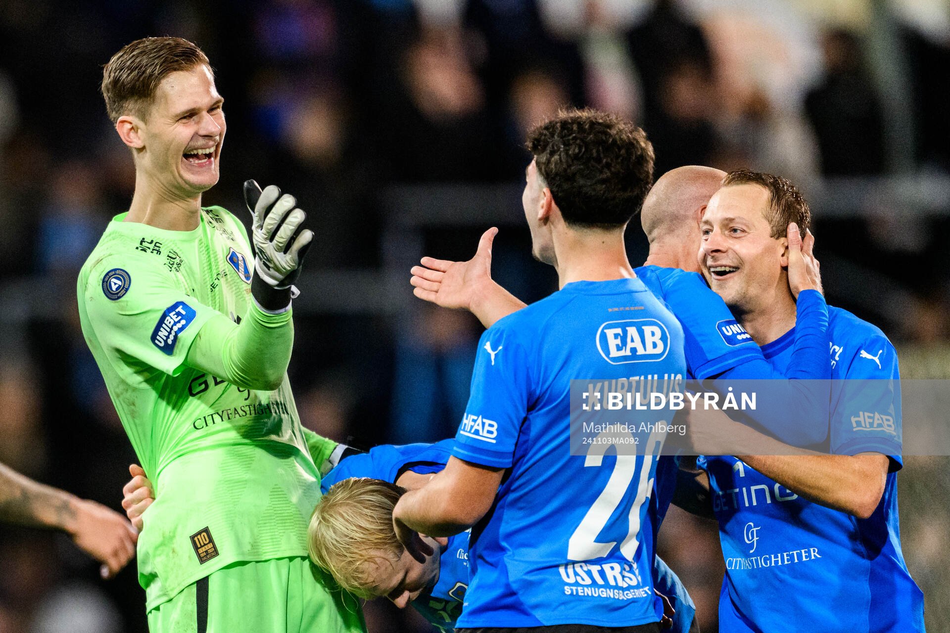 Halmstads Tim Rönning jublar