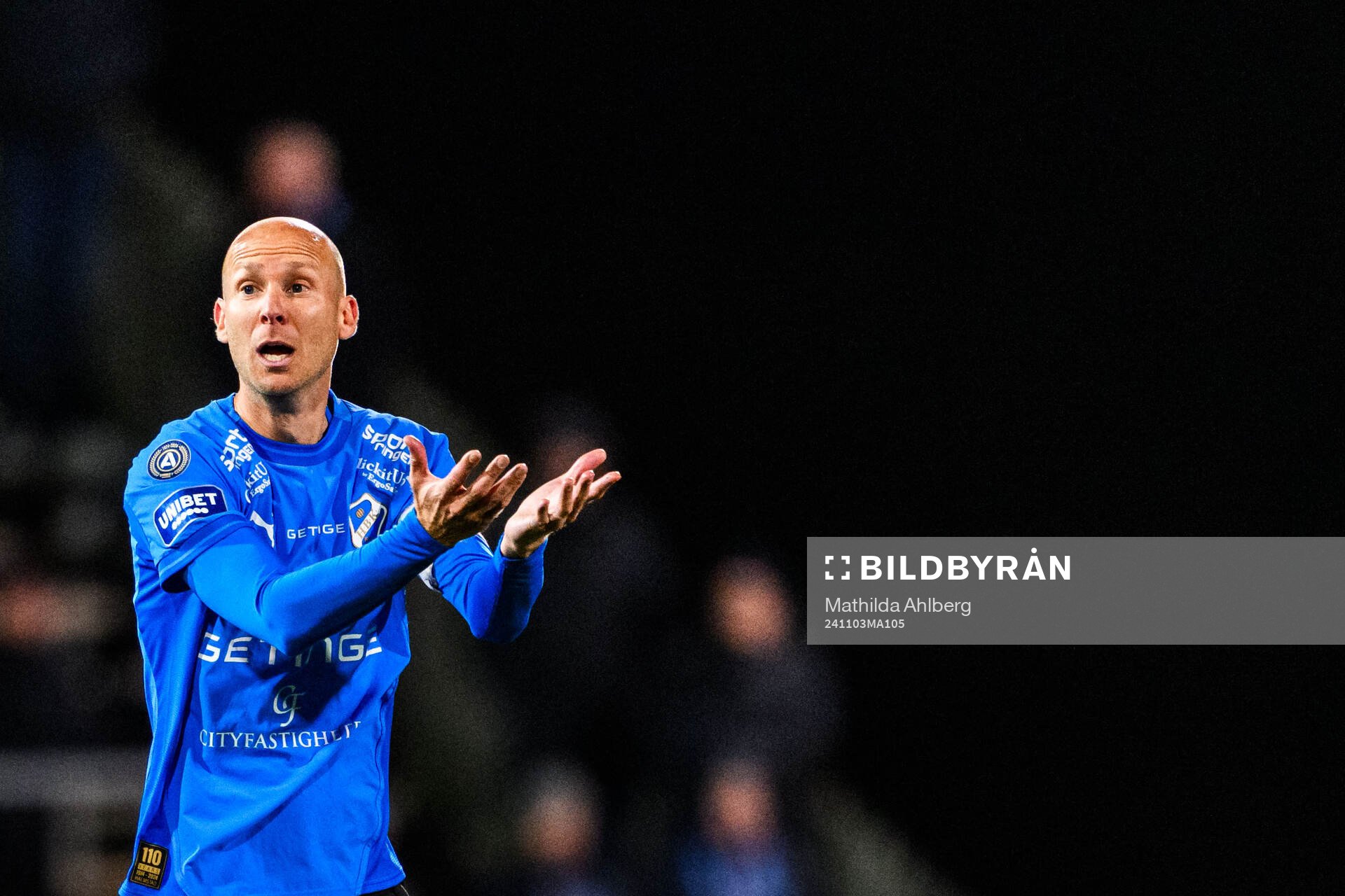 Halmstads Andreas Johansson under fotbollsmatchen i Allsvenskan mellan Halmstad och Djurgården den 3 november 2024 i Halmstad. 