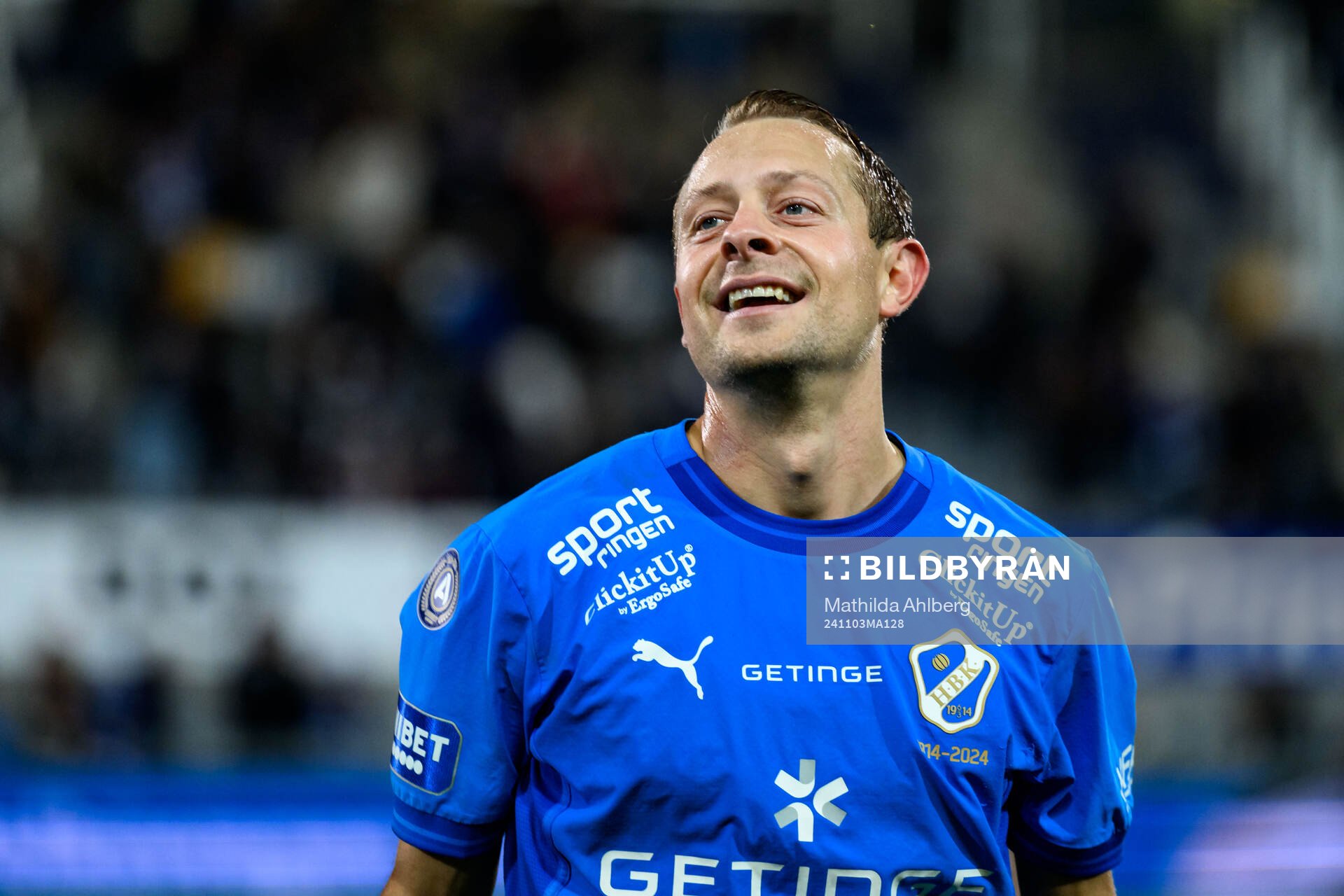 Halmstads Joel Allansson jublar efter fotbollsmatchen i Allsvenskan mellan Halmstad och Djurgården den 3 november 2024 i Halmstad. 