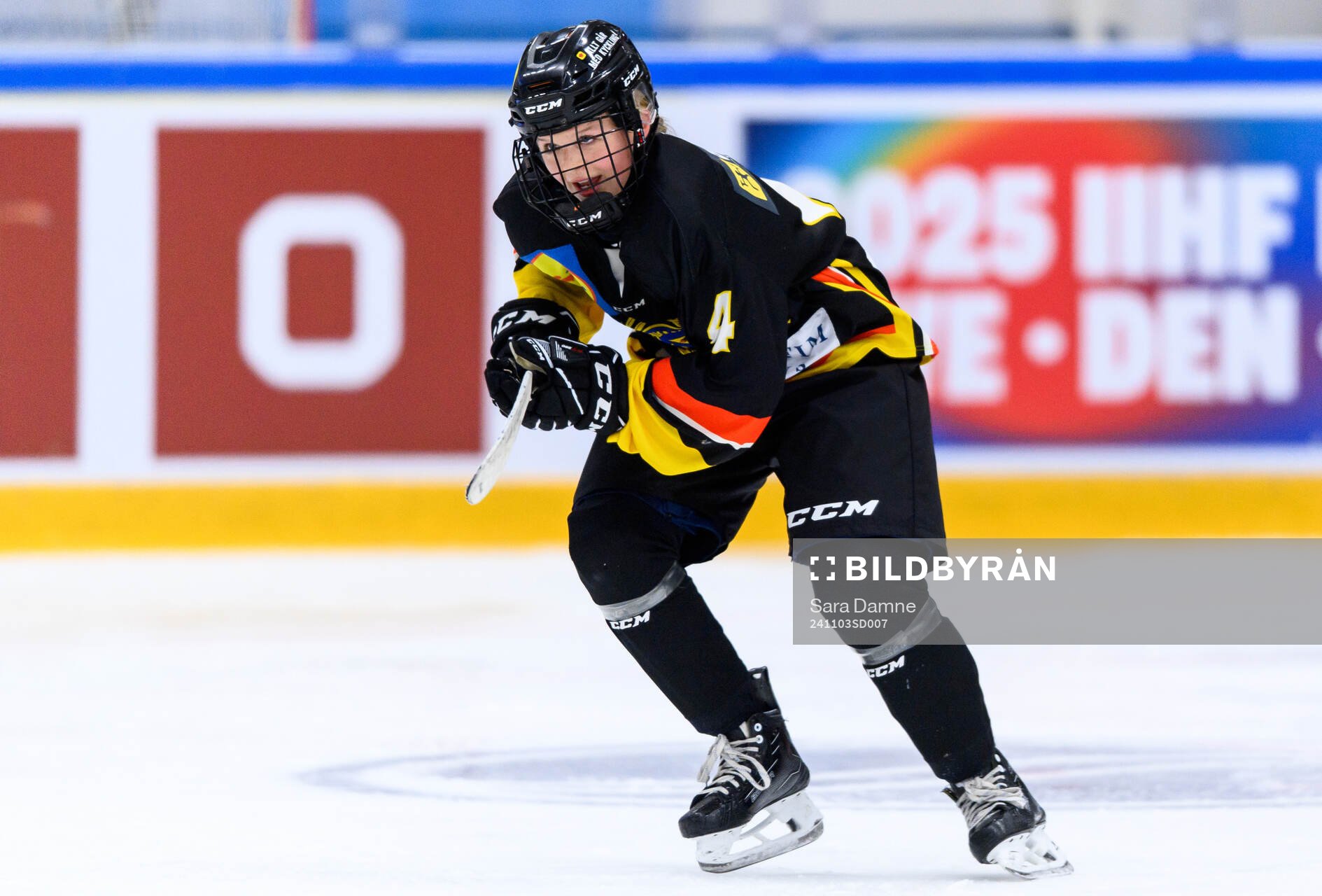 Södermanlands Ebba Hesselvall jublar