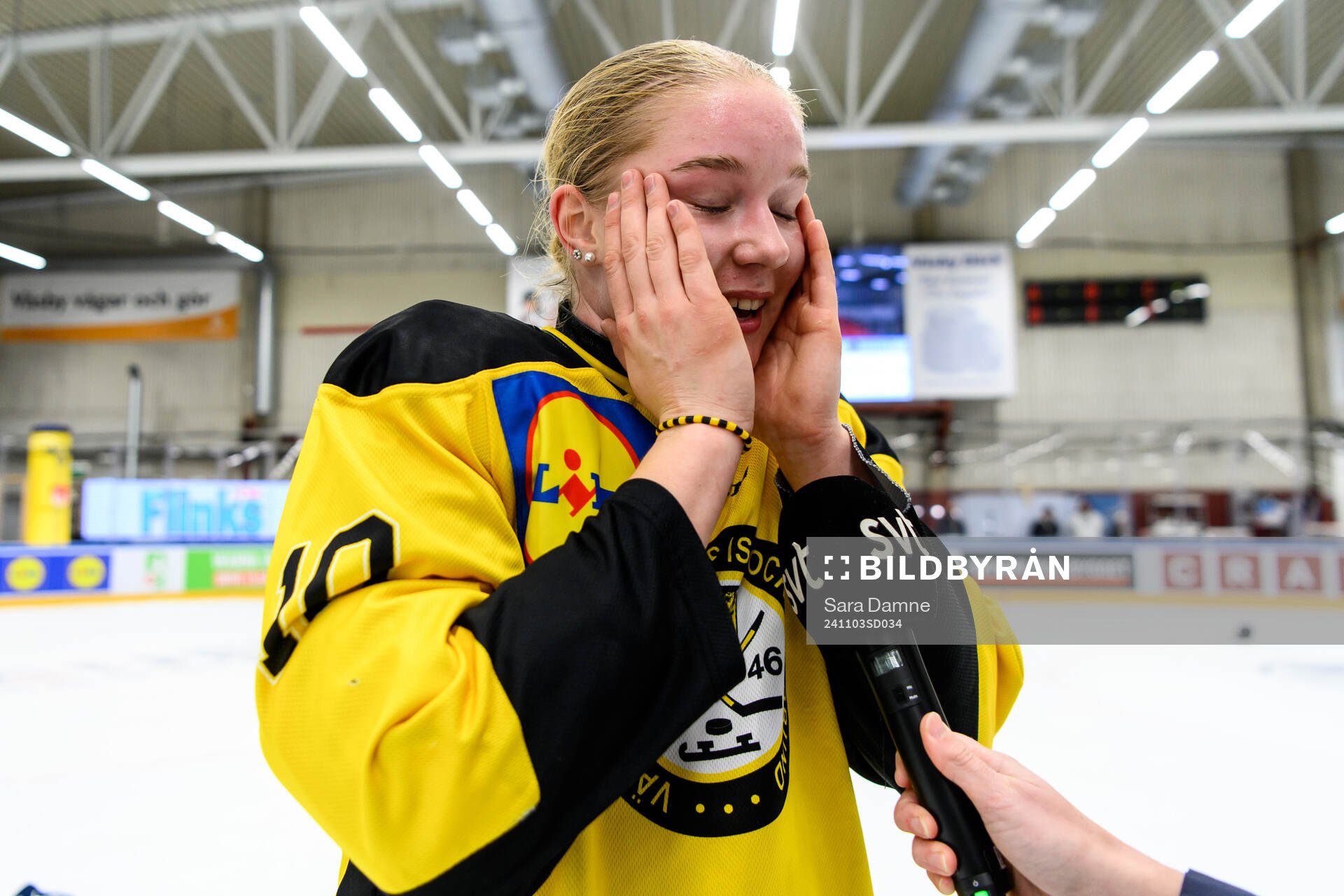 Västergötlands Moa Stridhintervjuas av SVT