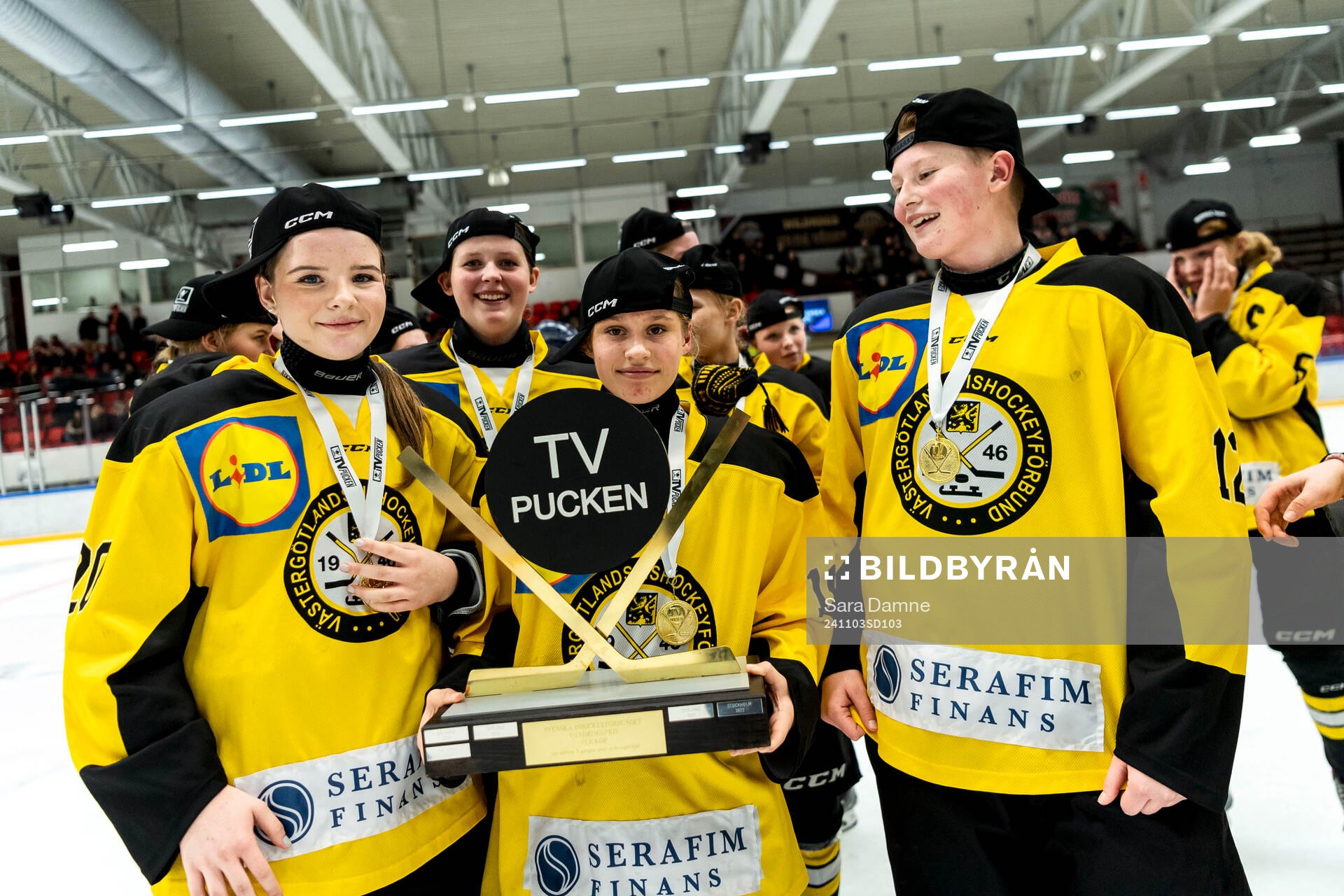 Västergötlands Moa Karlsson, Milla Hallsten och Junie