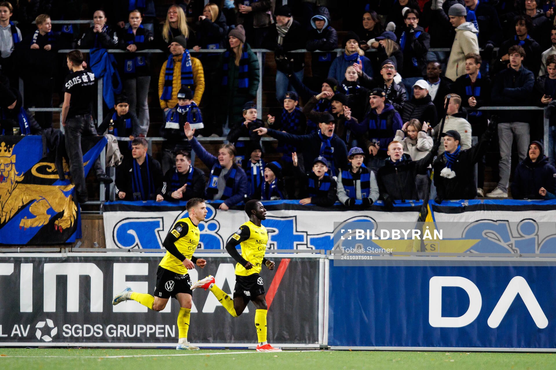 Mjällbys Abdoulie Manneh jublar