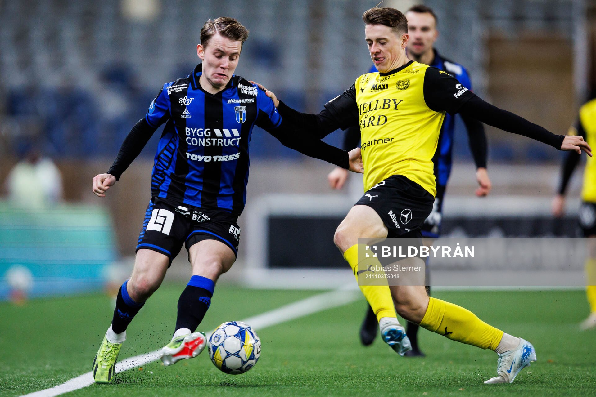 Sirius Noel Milleskog och Mjällbys Elliot Stroud