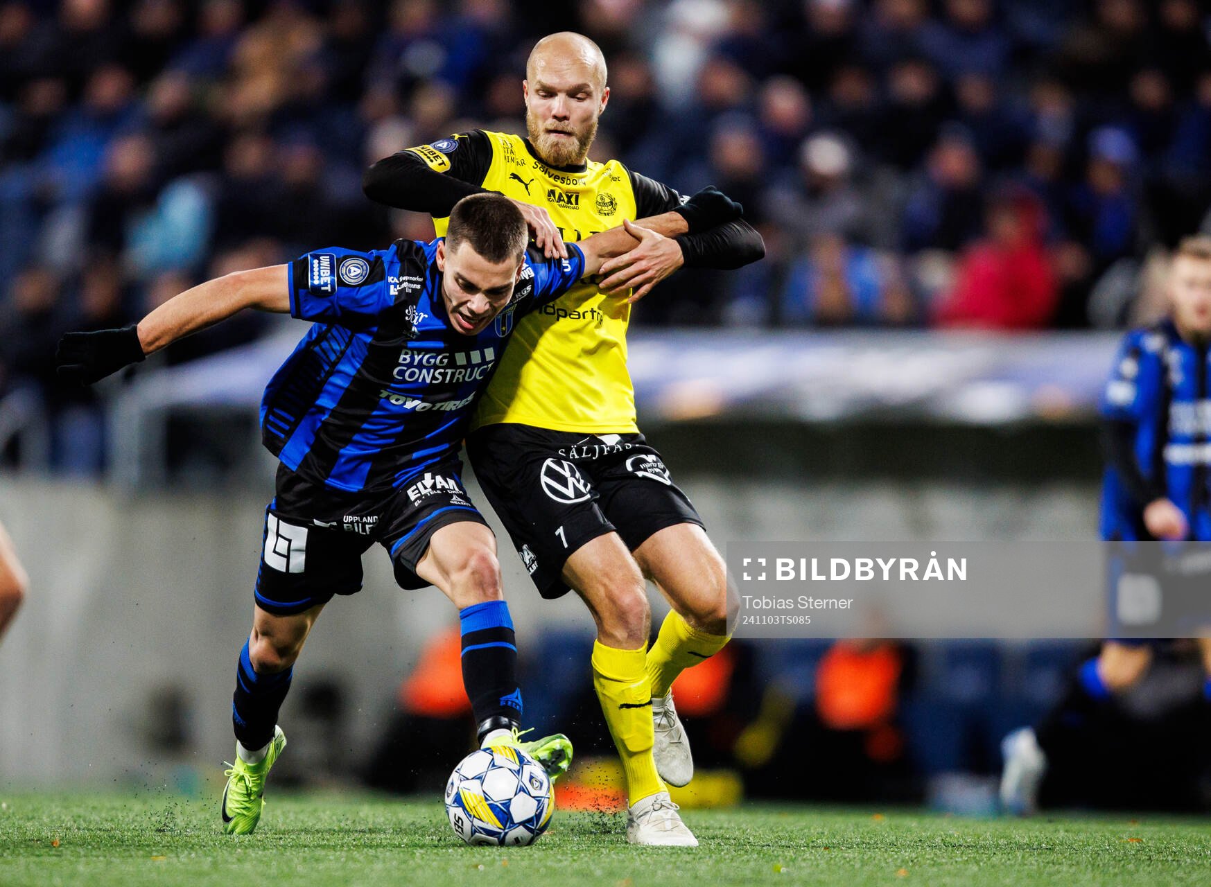 Sirius Leo Walta och Mjällbys Viktor Gustafson