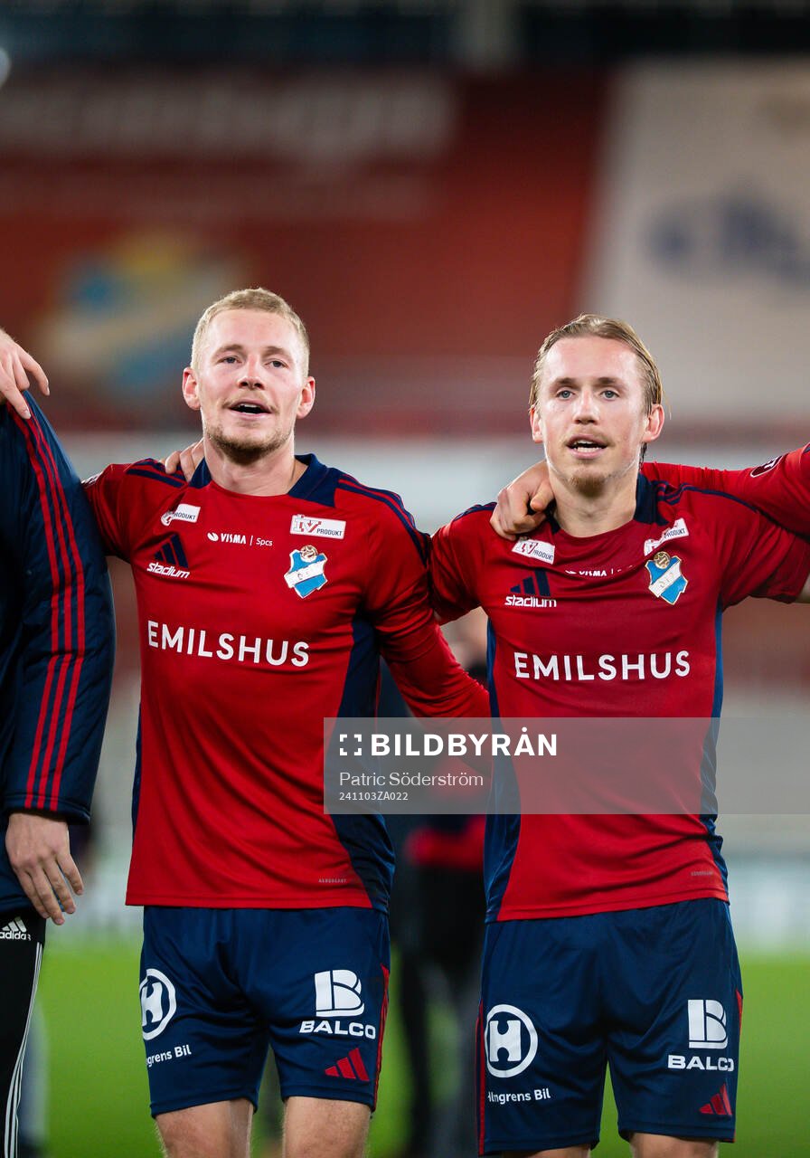 Östers IFs Adam Bergmark Wiberg och David Seger jublar