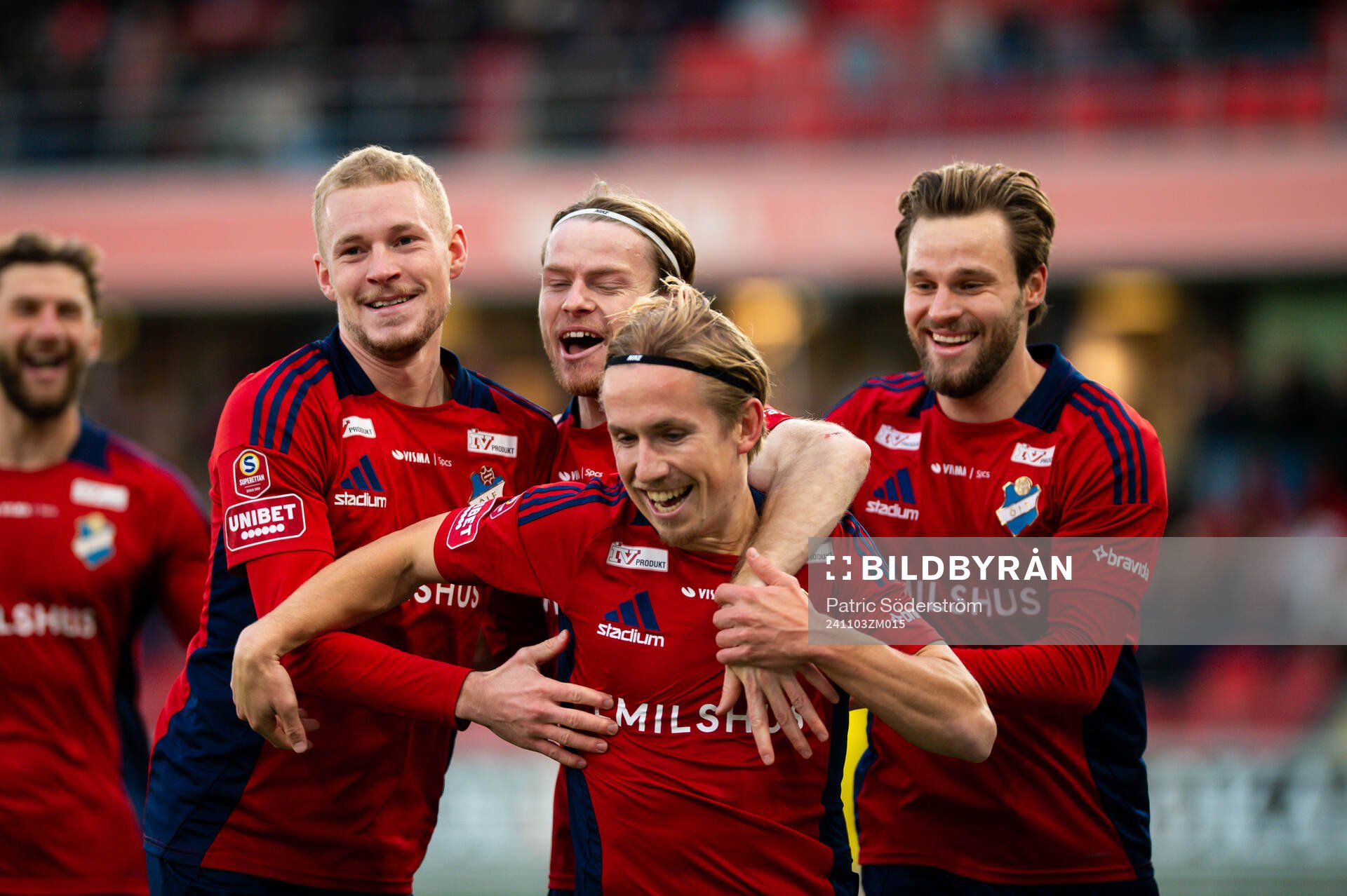 Östers IFs spelare jublar