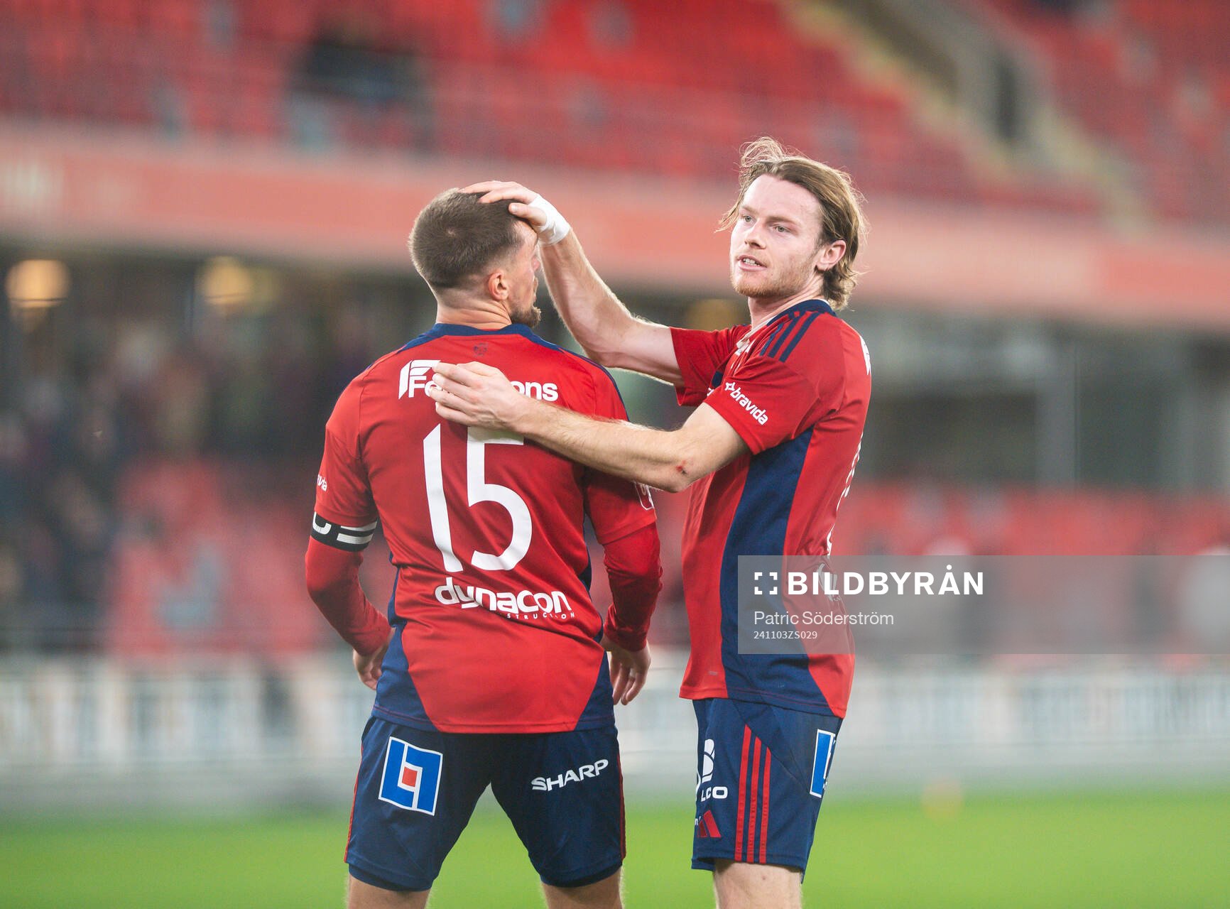 Östers IFs Ivan Kricak och Daniel Ljung jublar