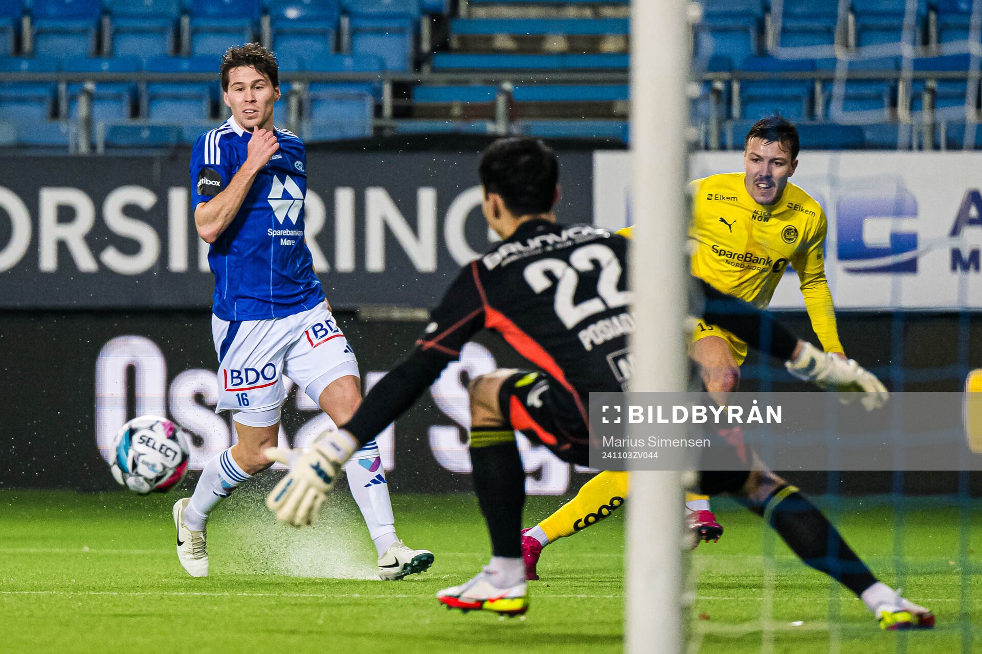 Fredrik André Bjørkan of Bodø/Glimt during the Eliteserien match between Molde and Bodø/Glimt on November 3, 2024 in Molde. 