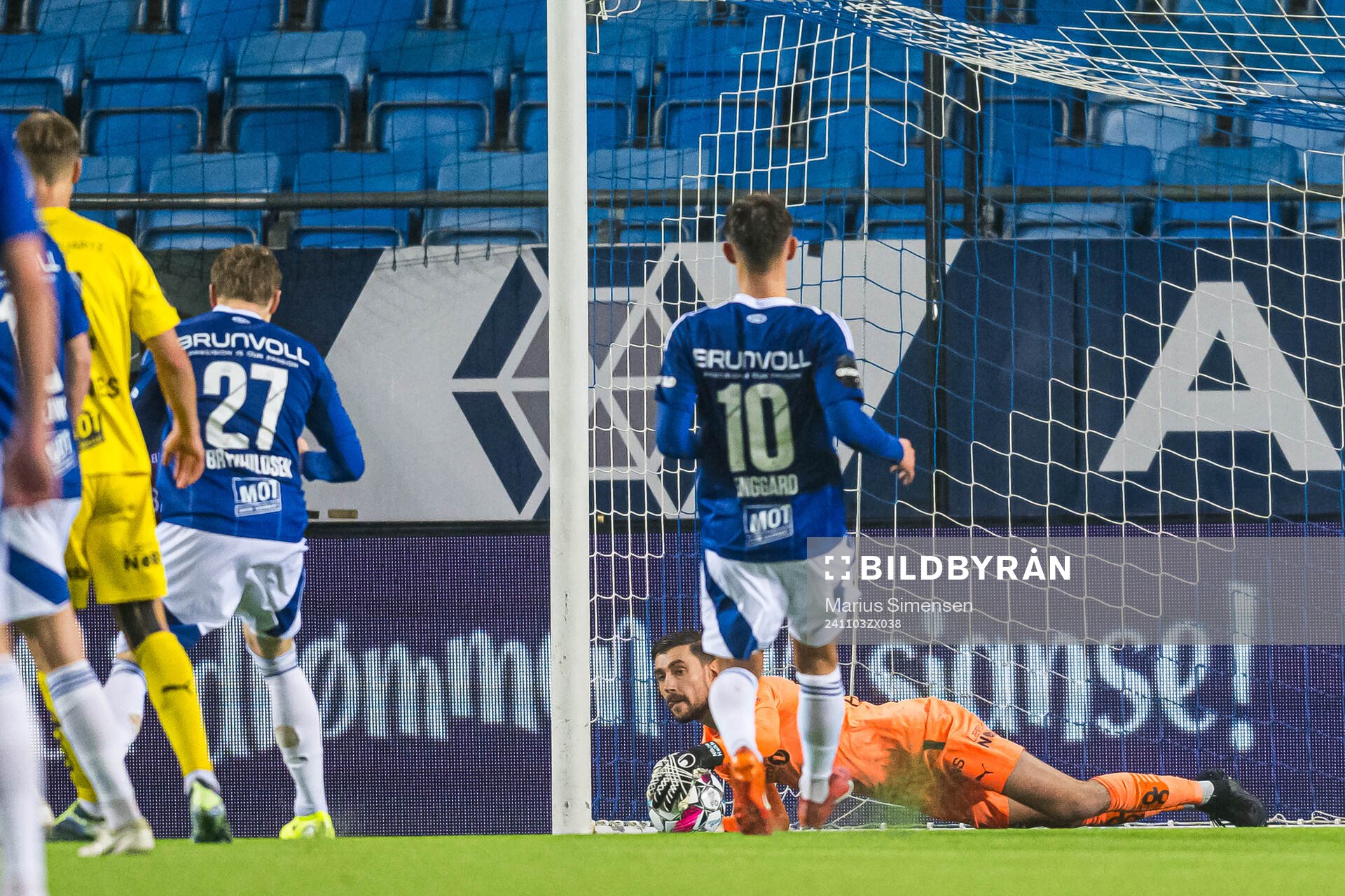 Nikita Haikin of Bodø/Glimt saves a penalty kick