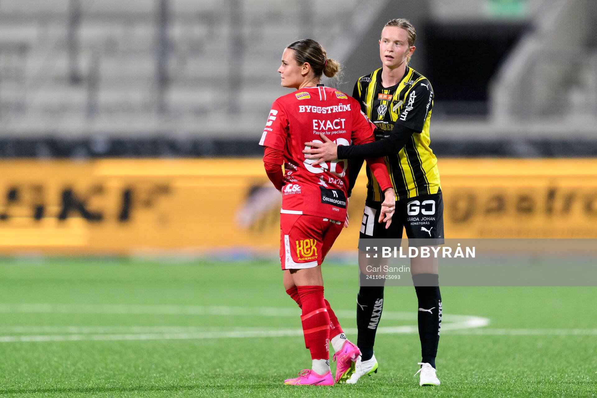 KIF Örebros Maja Bodin och Häckens Emma Östlund