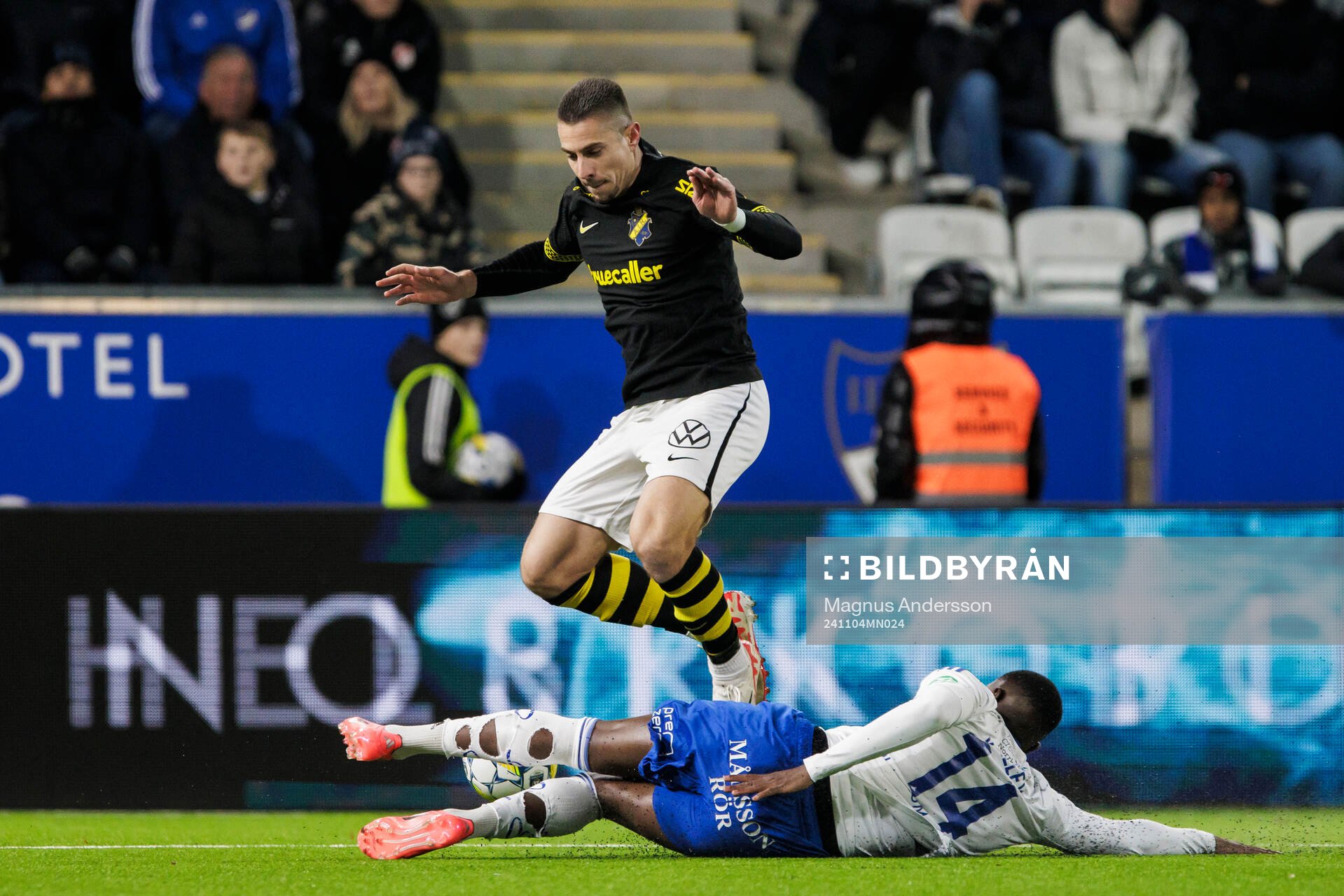 AIKs Dino Besirovic och IFK Norrköpings Yahya Kalley