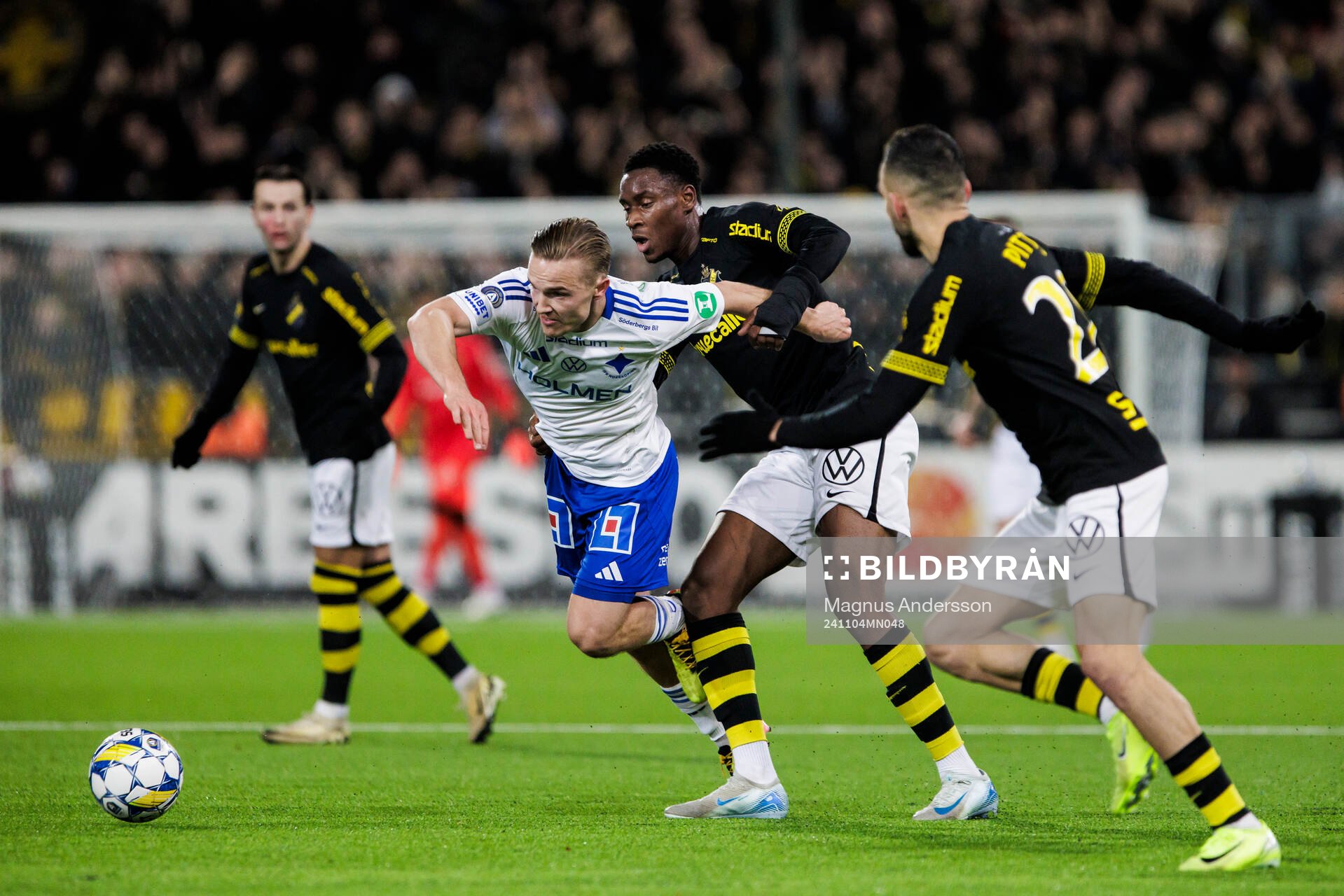 IFK Norrköpings Jacob Ortmark och AIKs Mouhamed Lamine