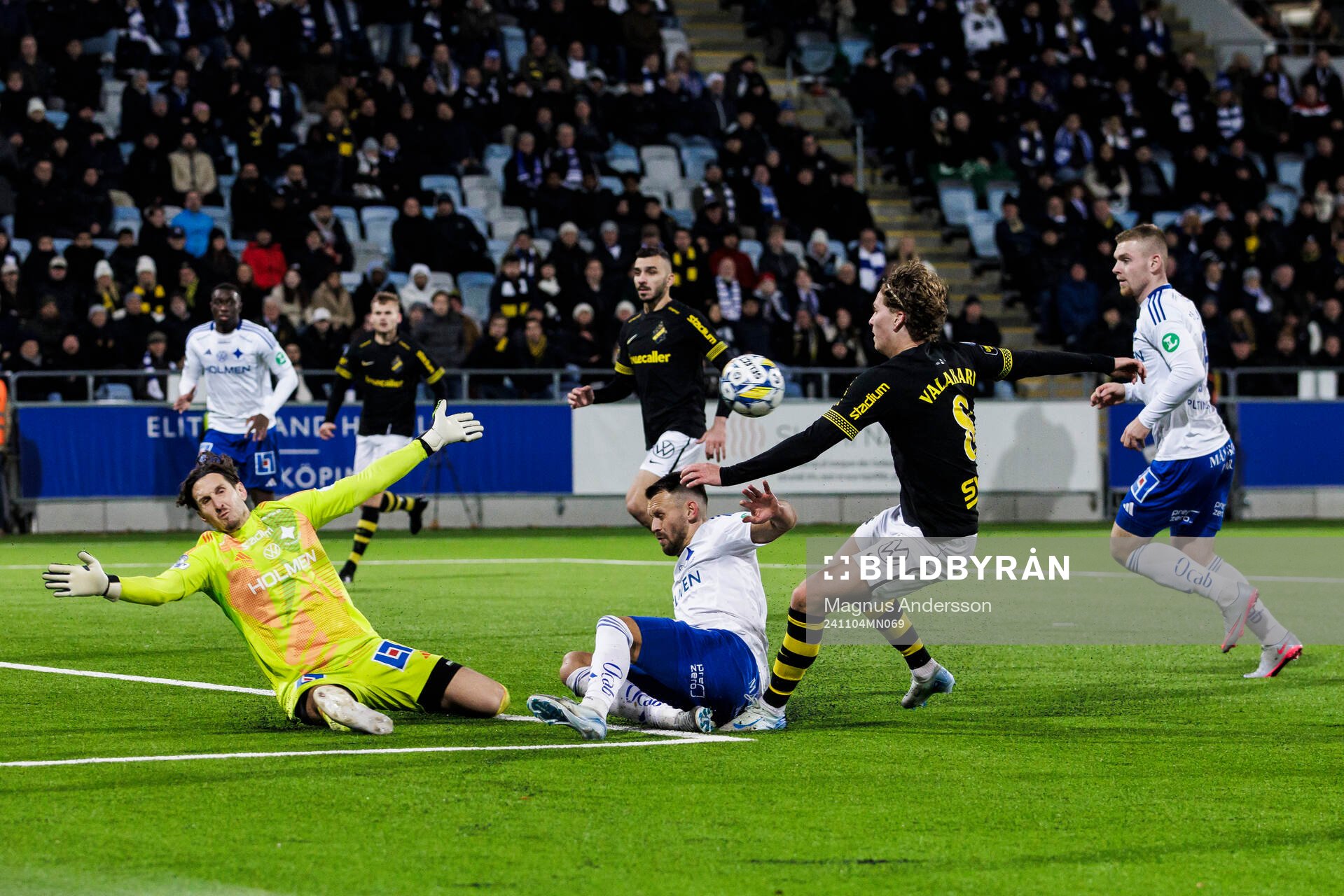 IFK Norrköpings målvakt David Mitov Nilsson och Max