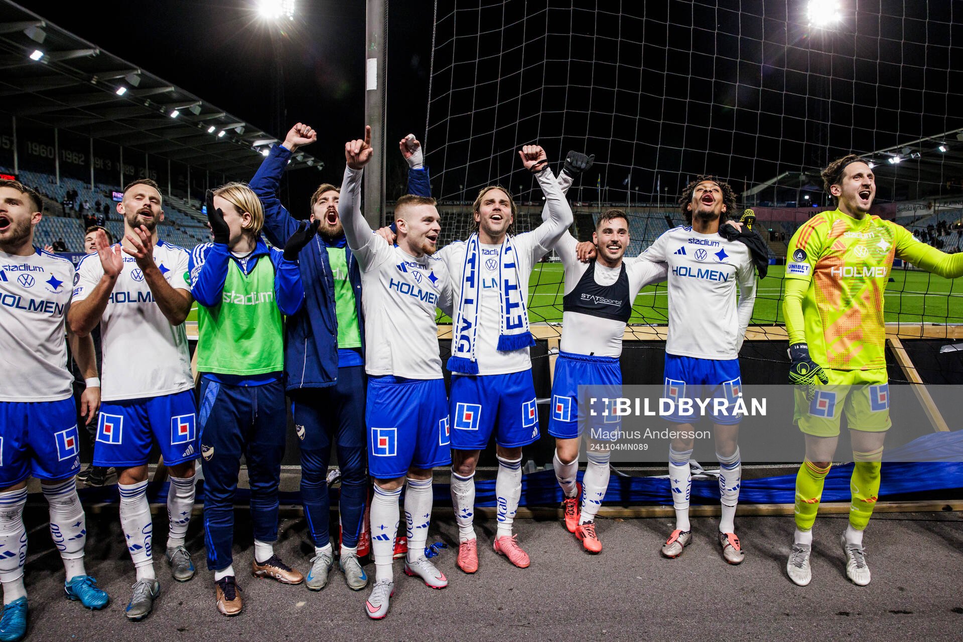 IFK Norrköpings Christoffer Nyman jublar med lagkamrater