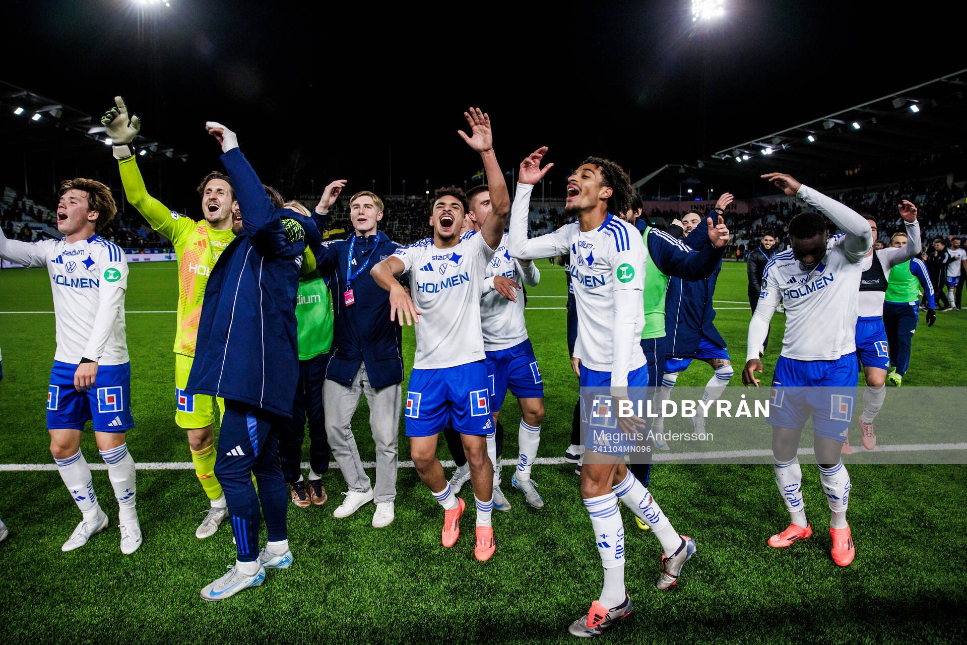 IFK Norrköpings spelare jublar