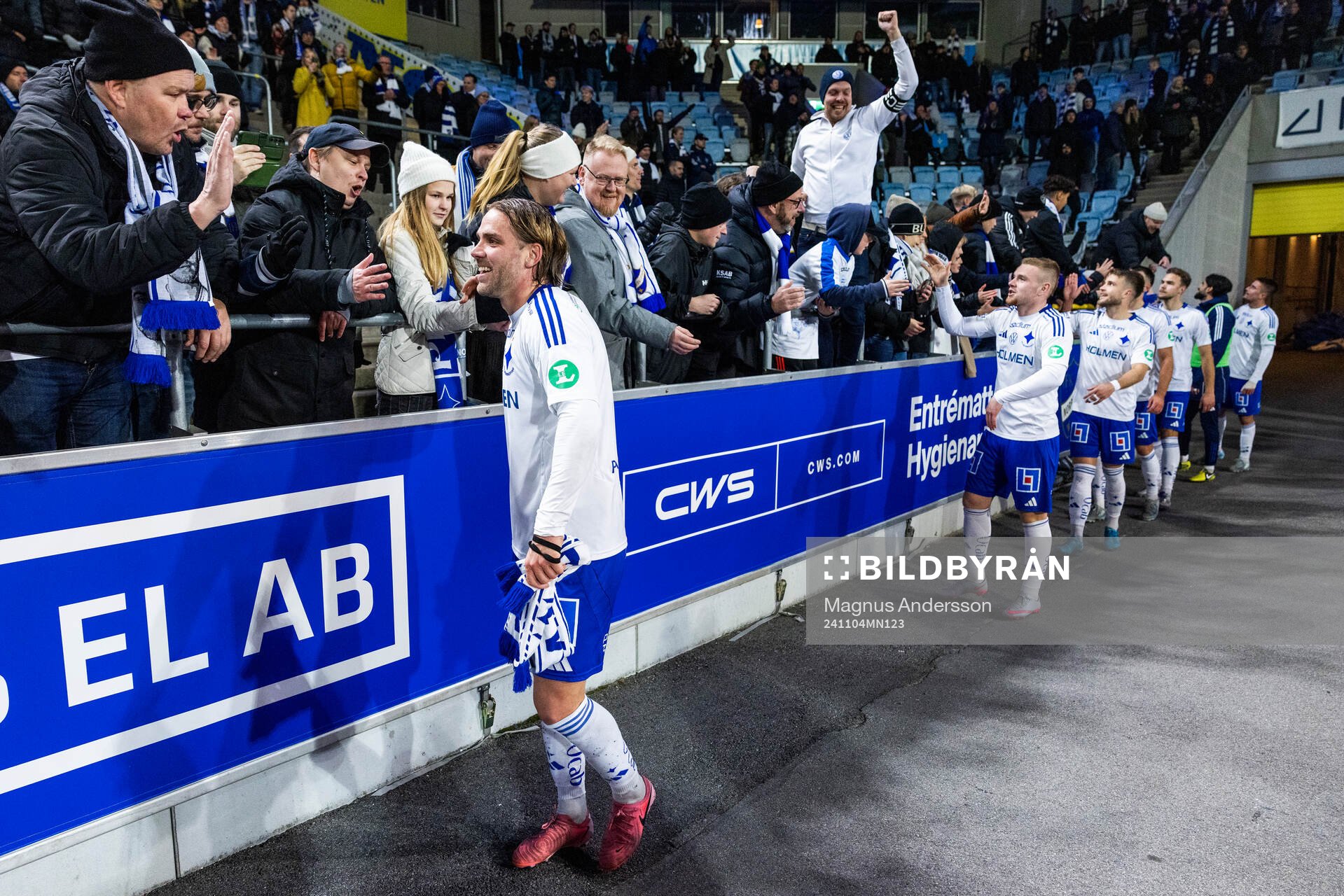 IFK Norrköpings Christoffer Nyman och lagkamrater jublar