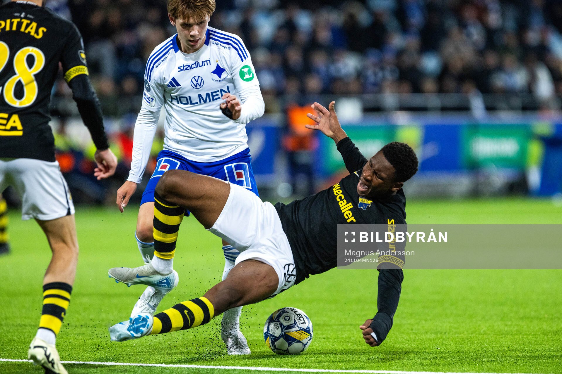 IFK Norrköpings Ture Sandberg och AIKs Mouhamed Lamine