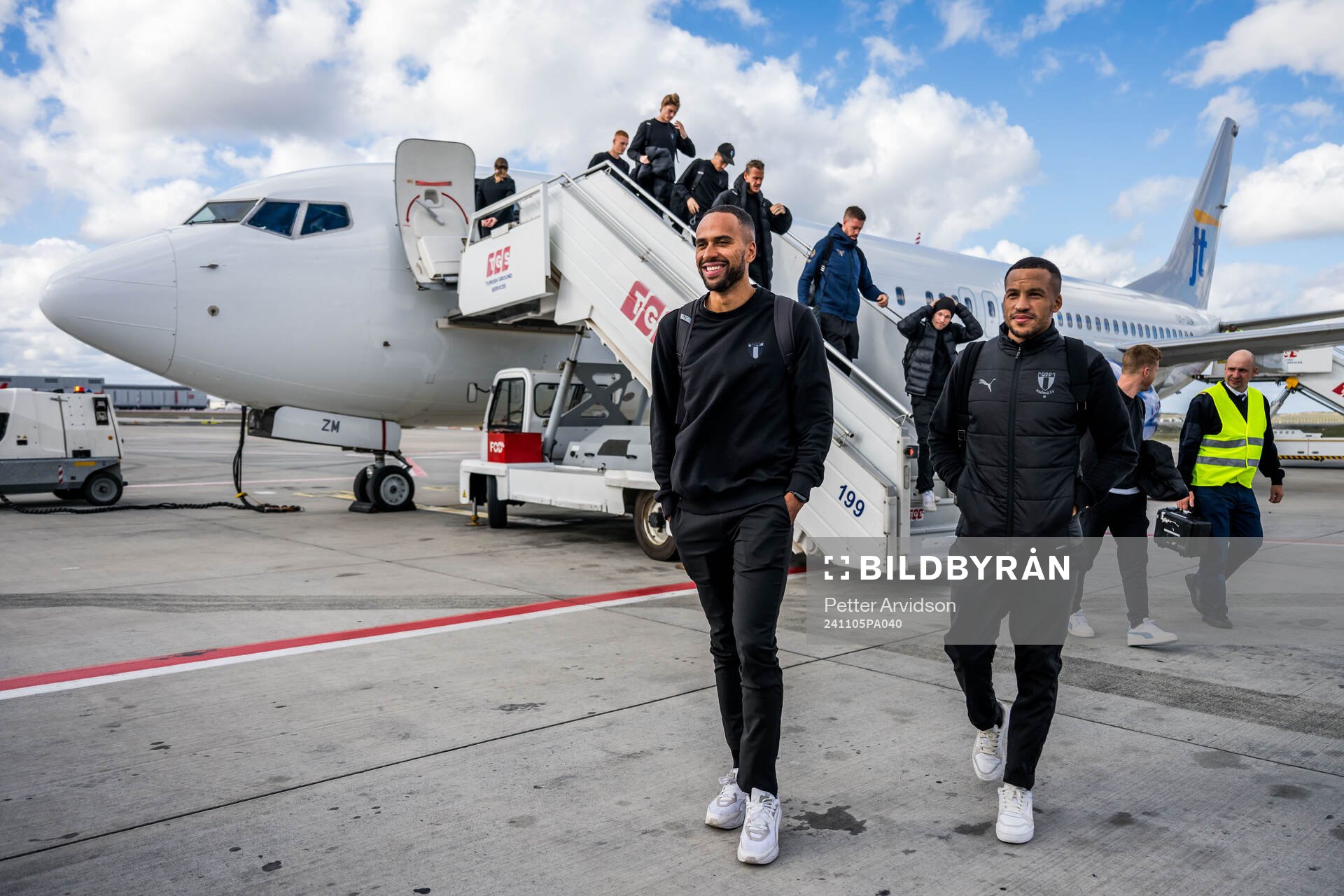 Isaac Kiese Thelin and Martin Olsson of Malmö FF