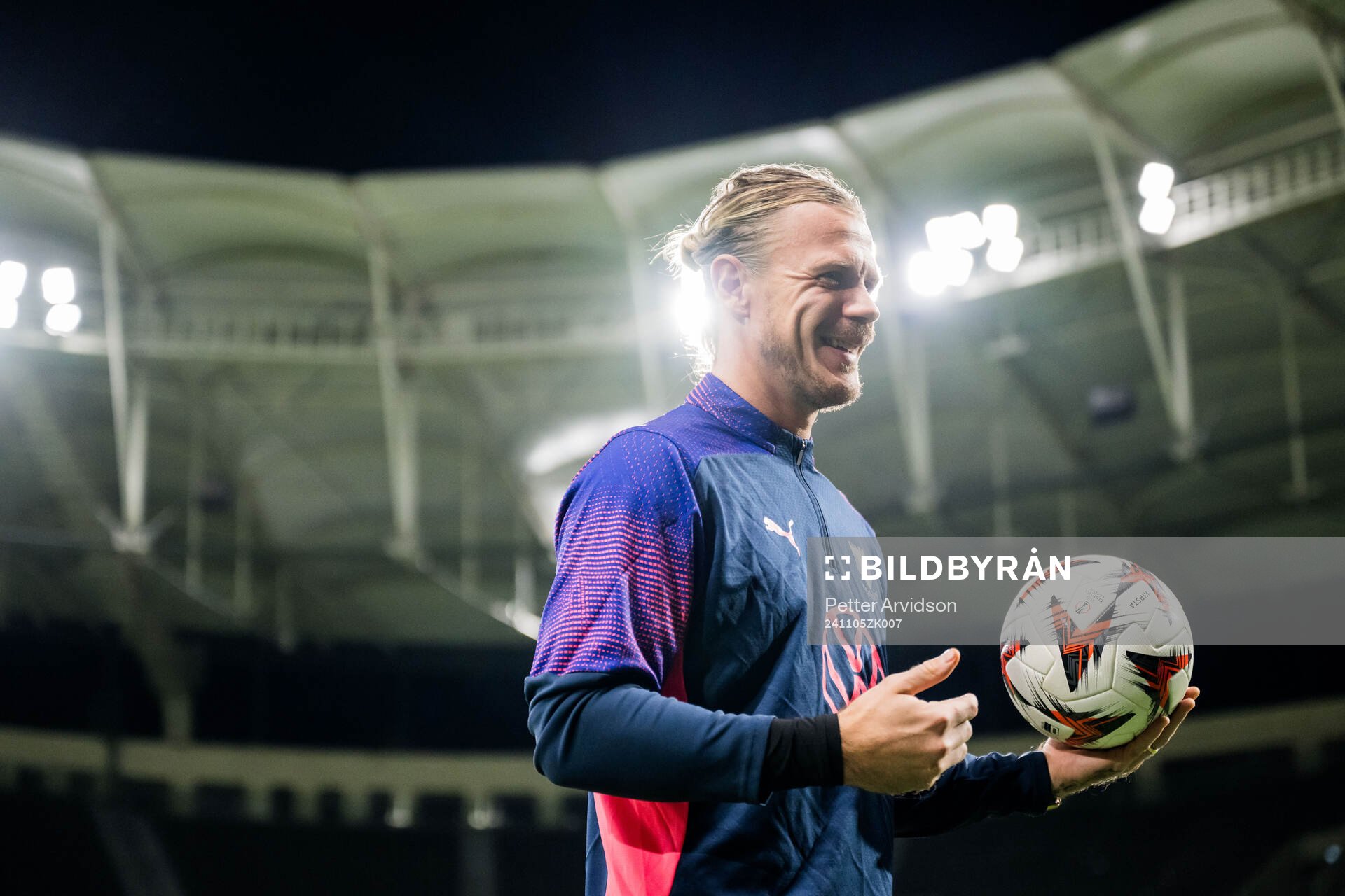 Goalkeeper Johan Dahlin of Malmö FF