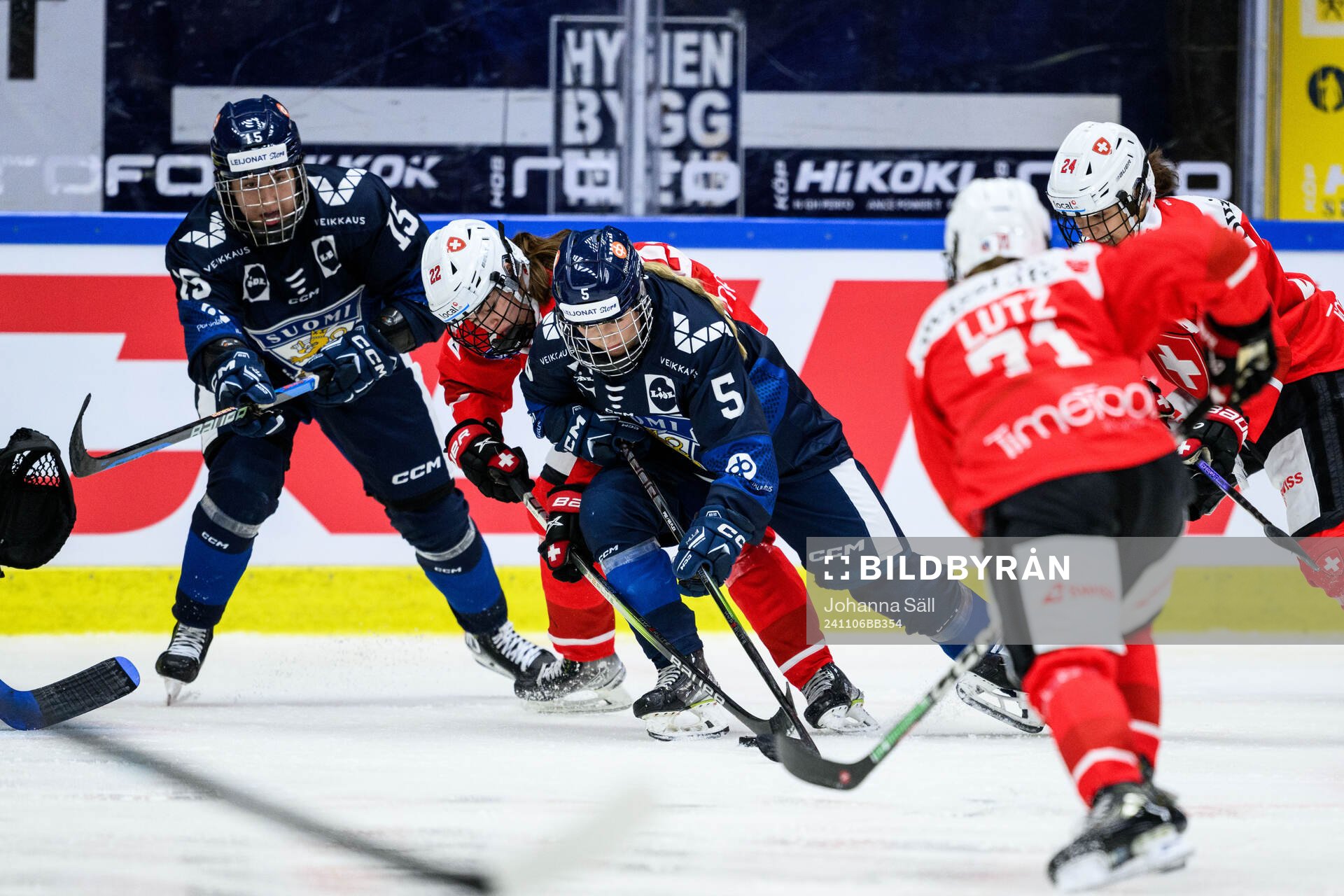Lisa Ruedi of Switzerland and Ada Eronen of Finland