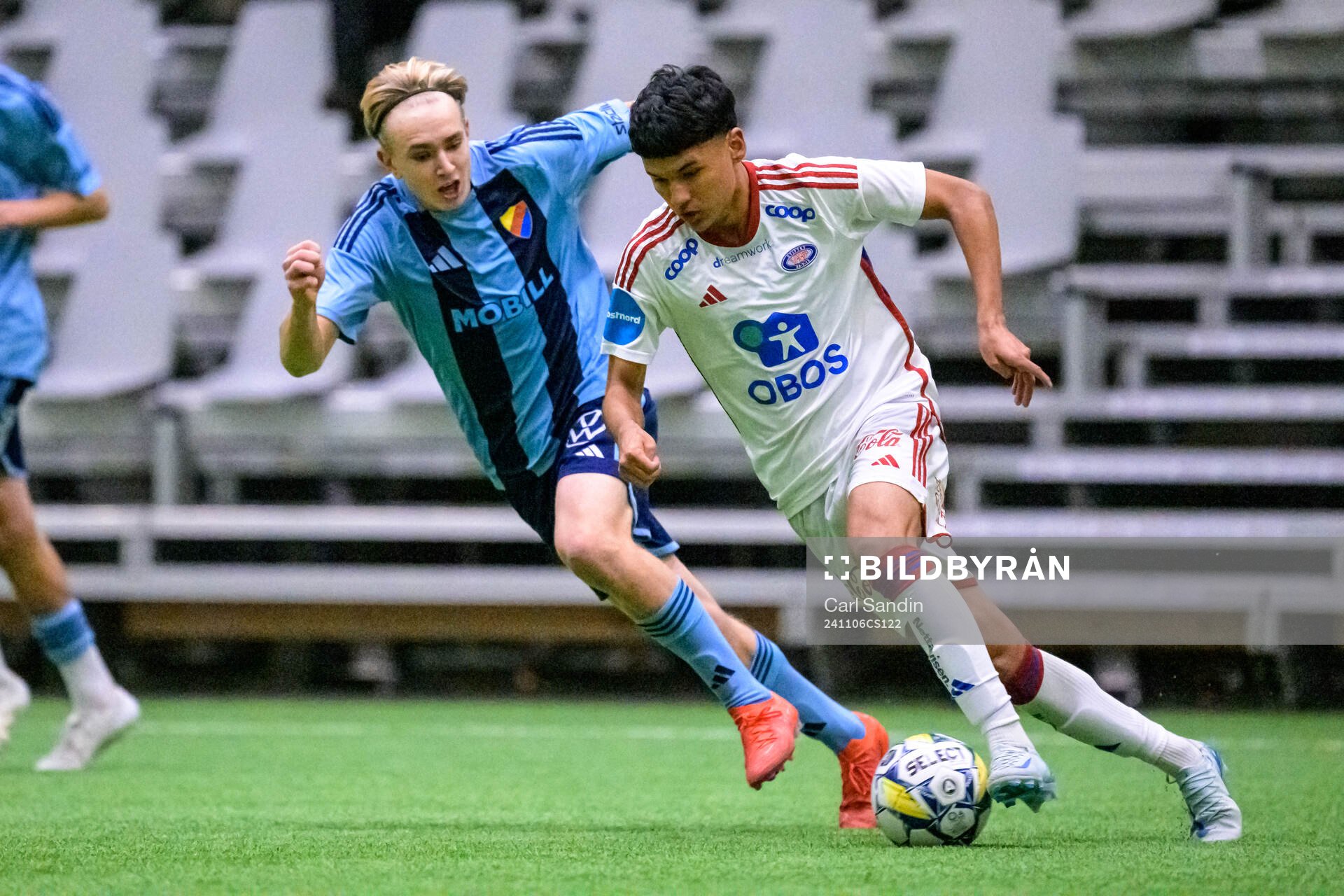 Djurgårdens Hannes Hyllenbom och Vålerengas Mostafa