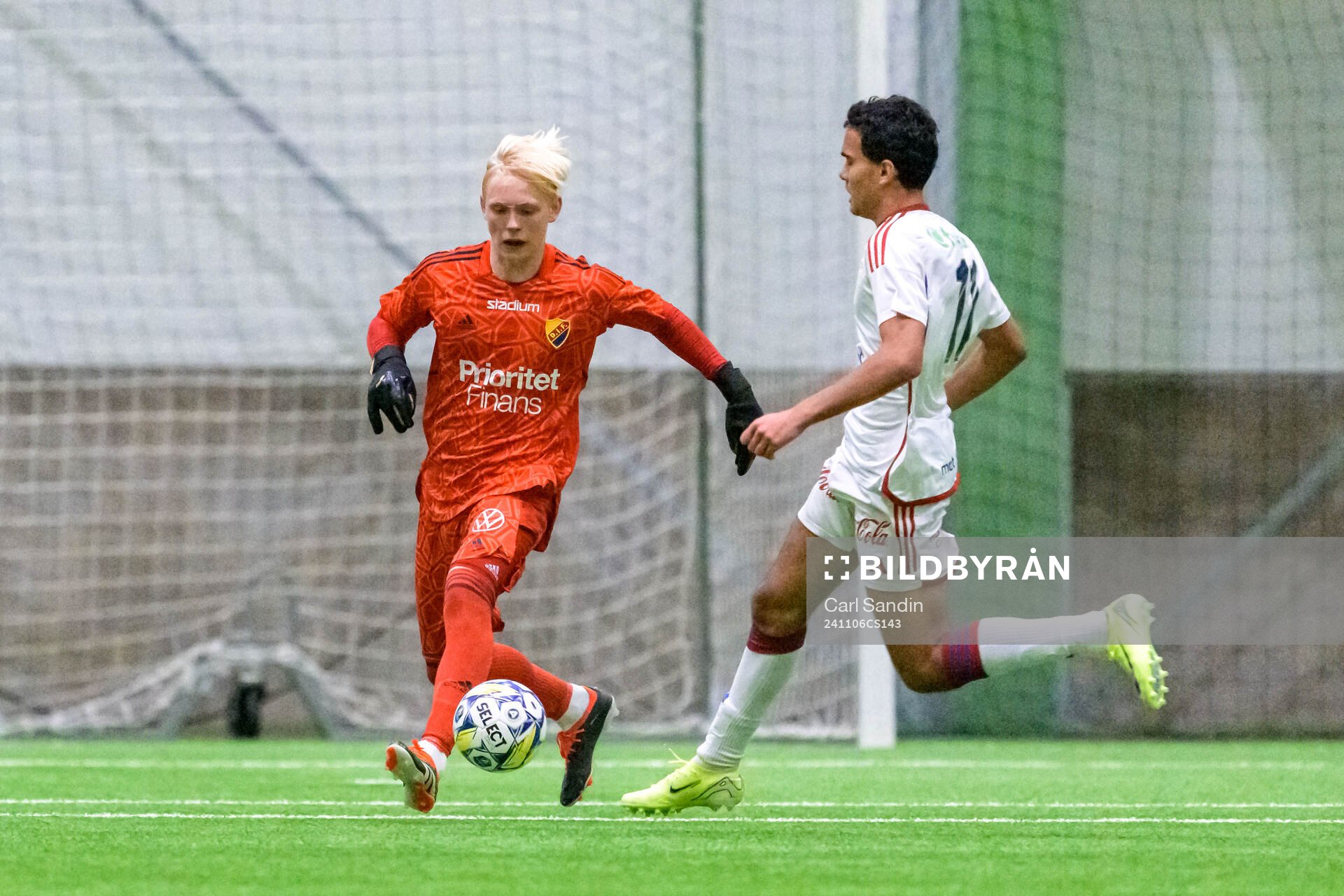 Djurgårdens Izak Stattin och Vålerengas Taha Usman