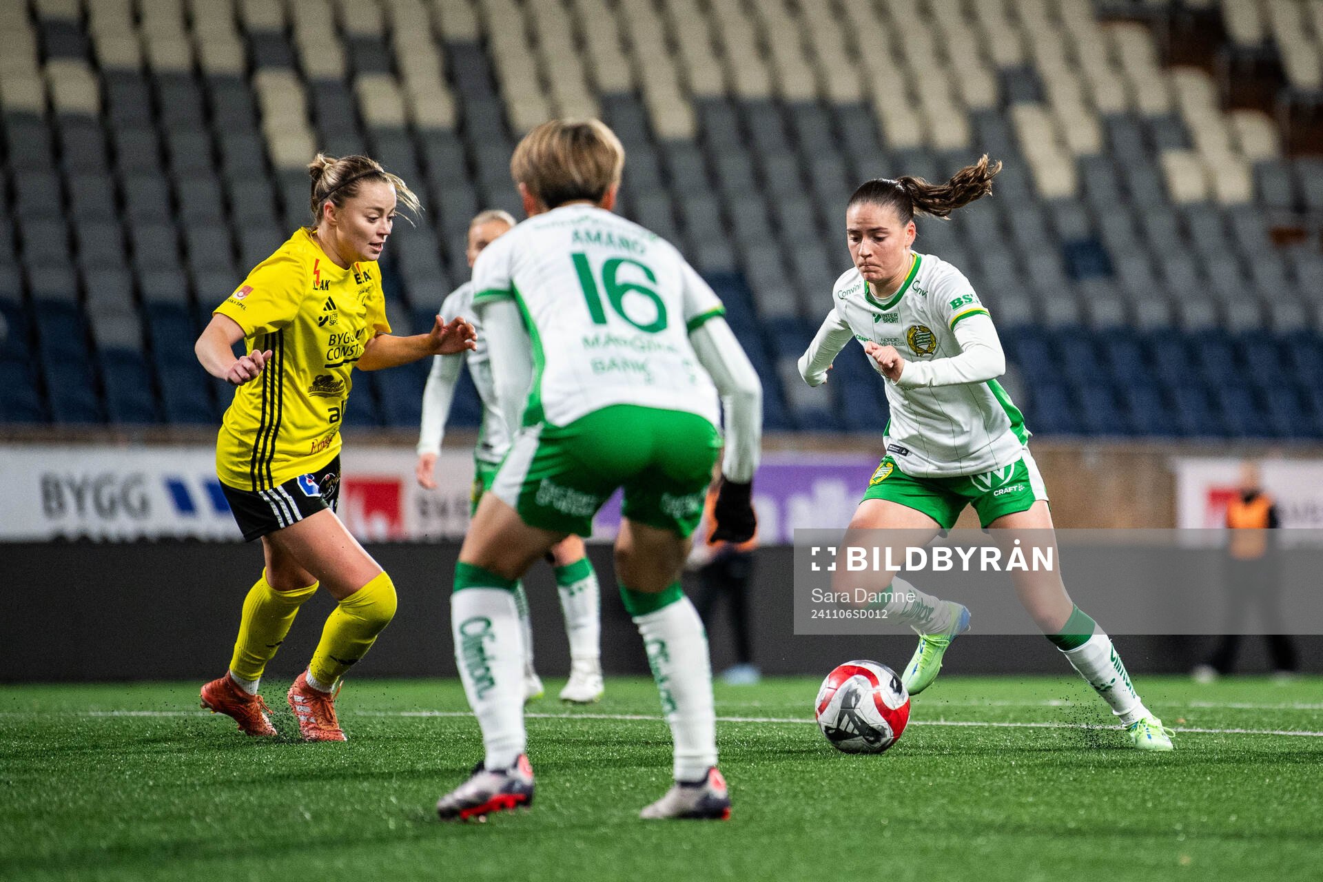Gamla Upsalas Ebba Costow och Hammarbys Smilla Vallotto